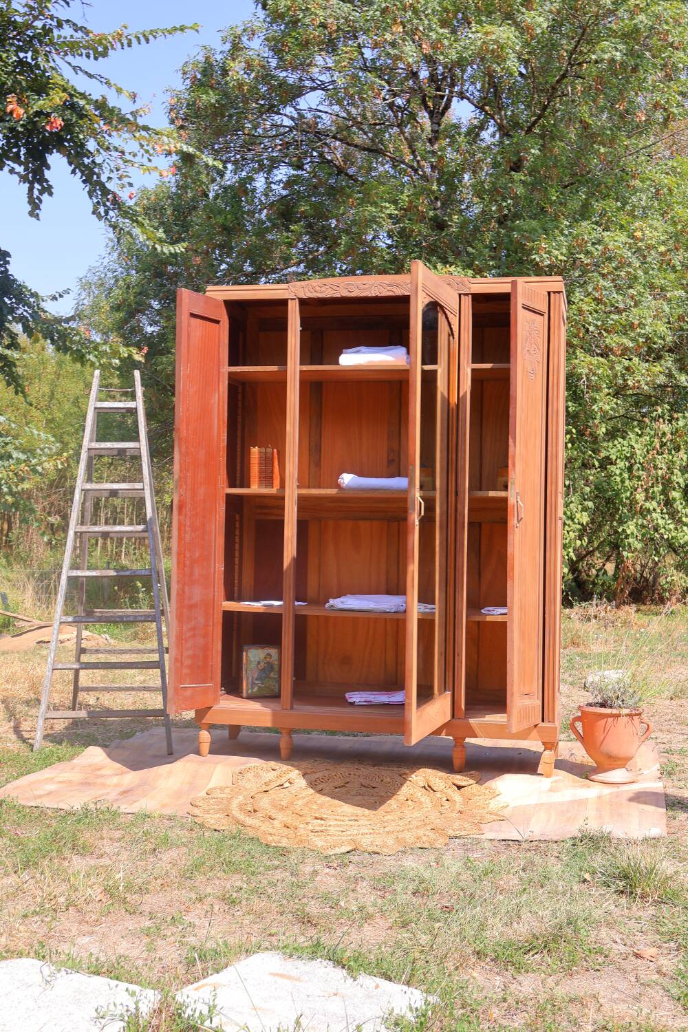 Grande armoire art déco bois exotique