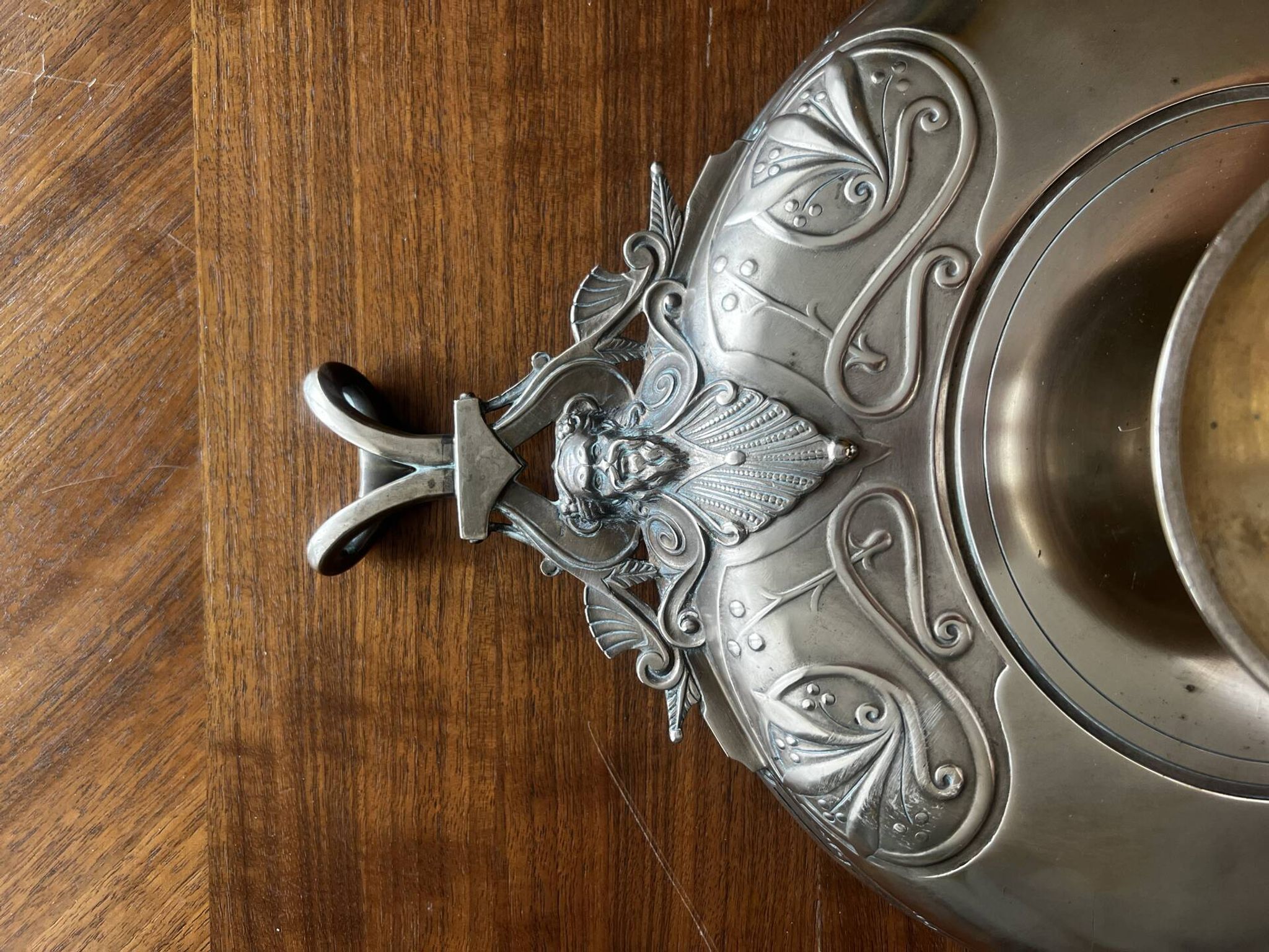 Cup / bowl in Bronze Ferdinand Barbedienne