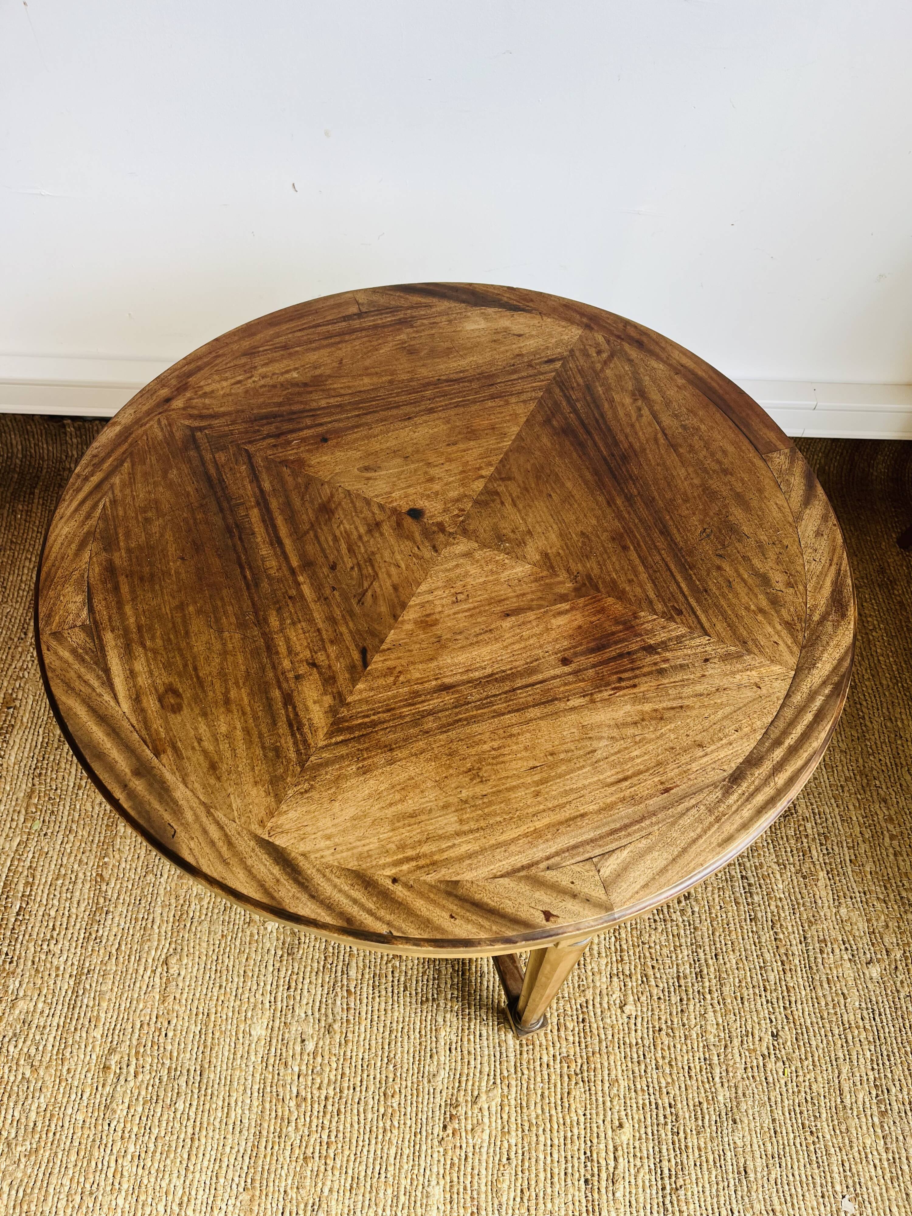 Louis XVI style round side table with fluted legs – 654011