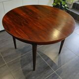 Scandinavian extendable round table in Rio rosewood, 1970s