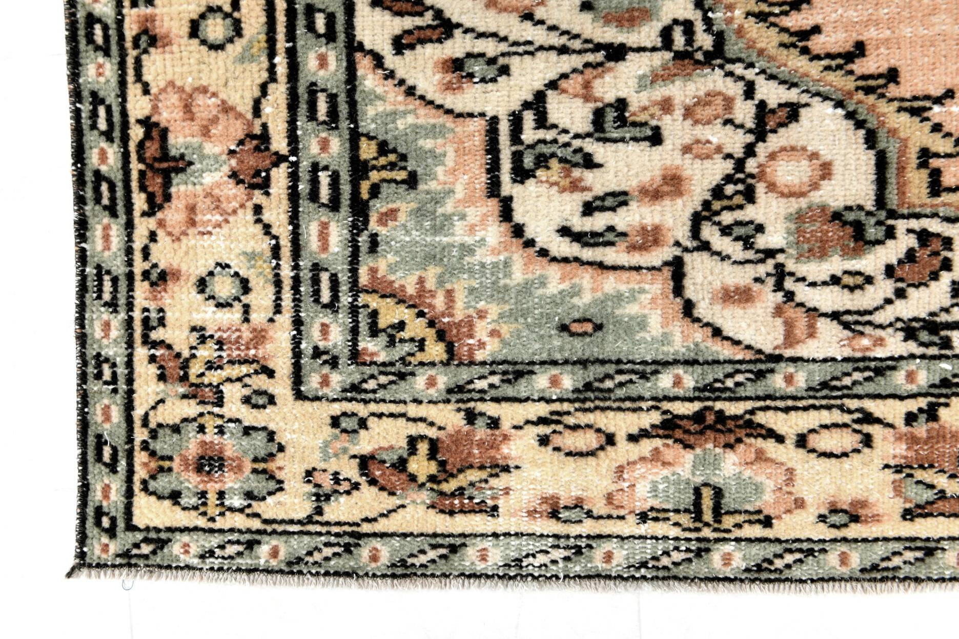 6x9 Light Green & Salmon Vintage Rug, 183x273Cm