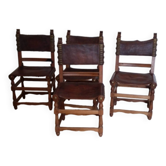 Lot d'anciennes chaises en cuir