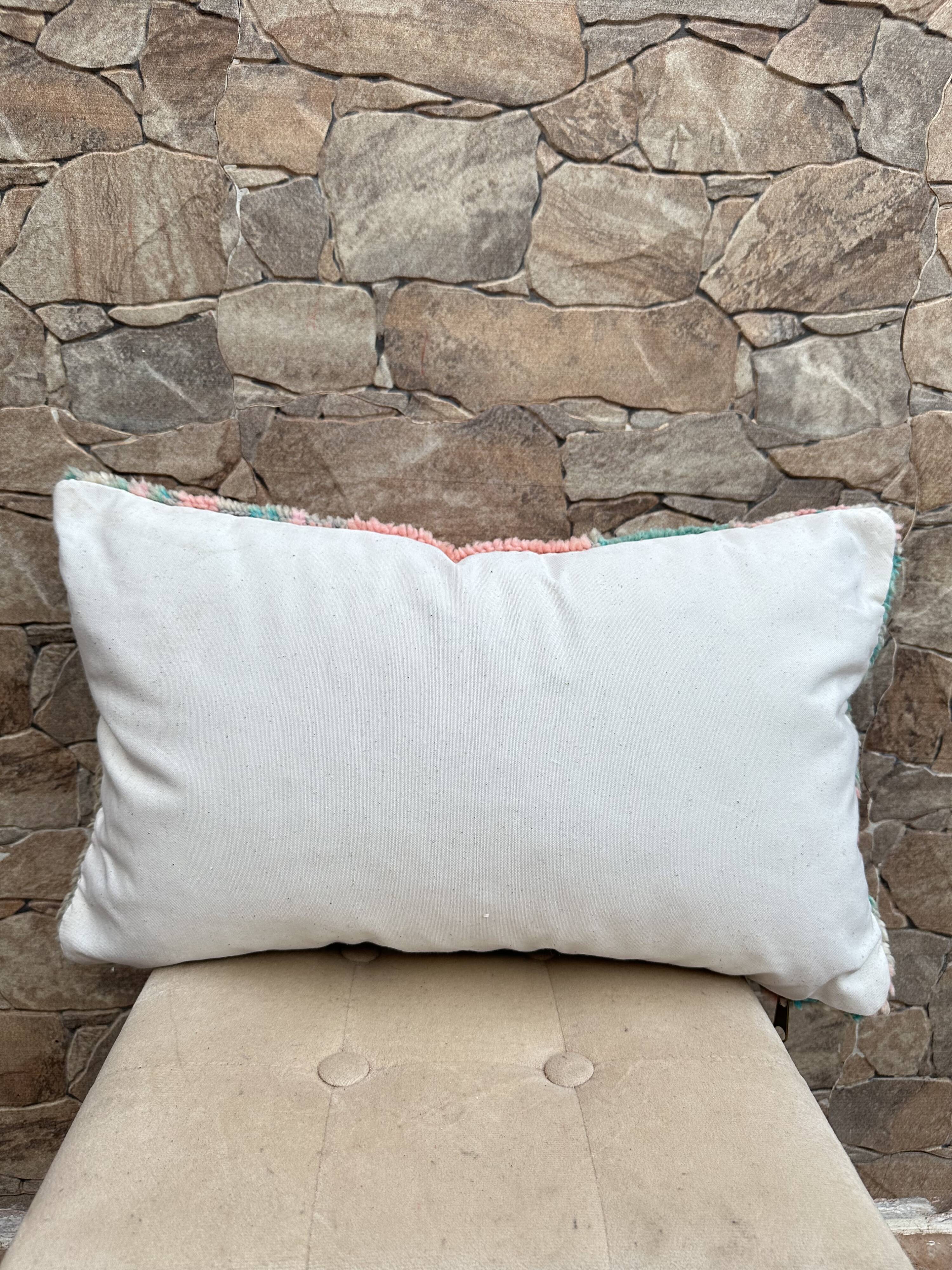 Beautiful vintage Berber Kilim cushion from Morocco