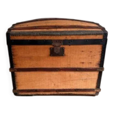 Superb vintage wooden trunk