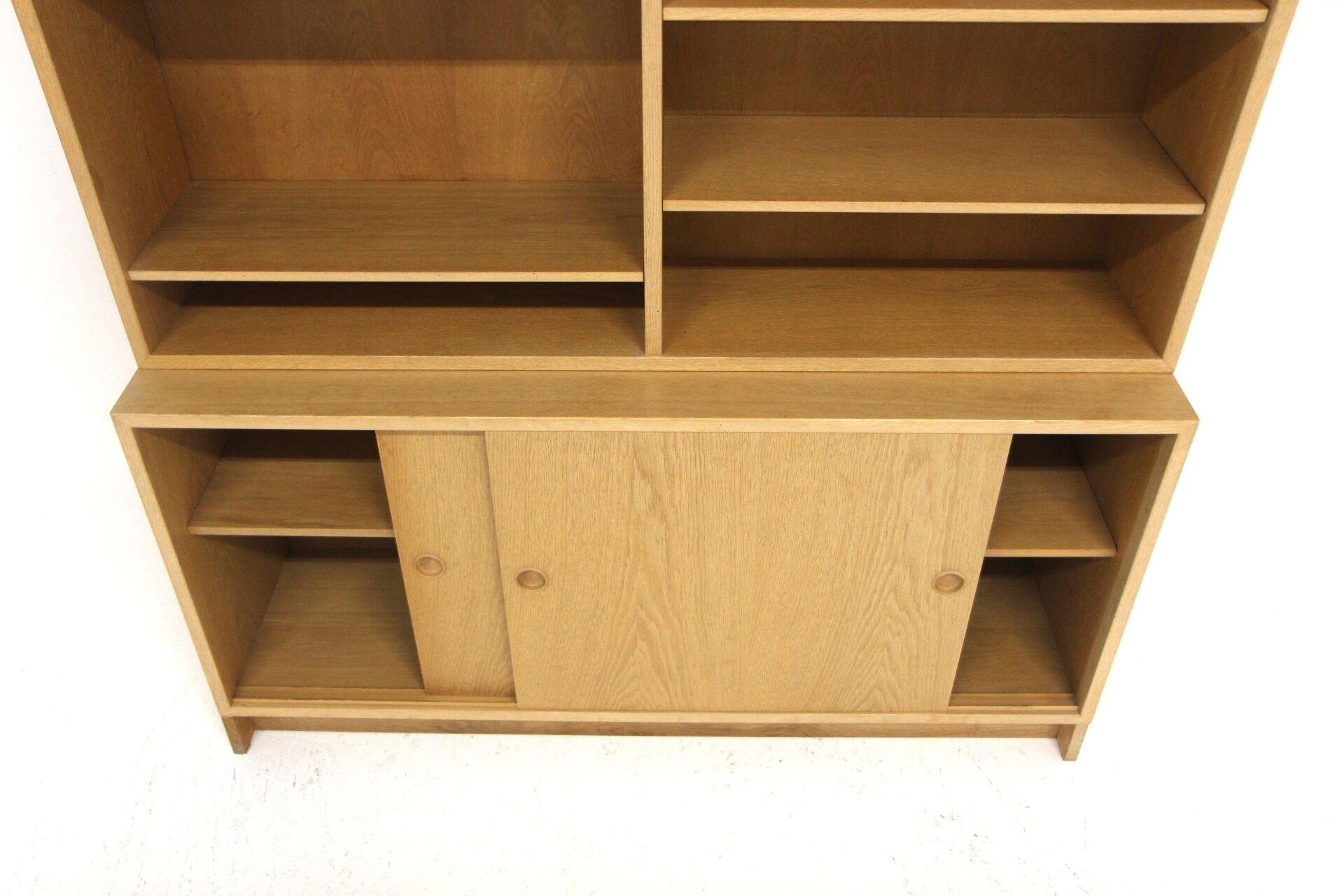 Scandinavian oak library "Öresund", Børge Mogensen, Sweden, 1960