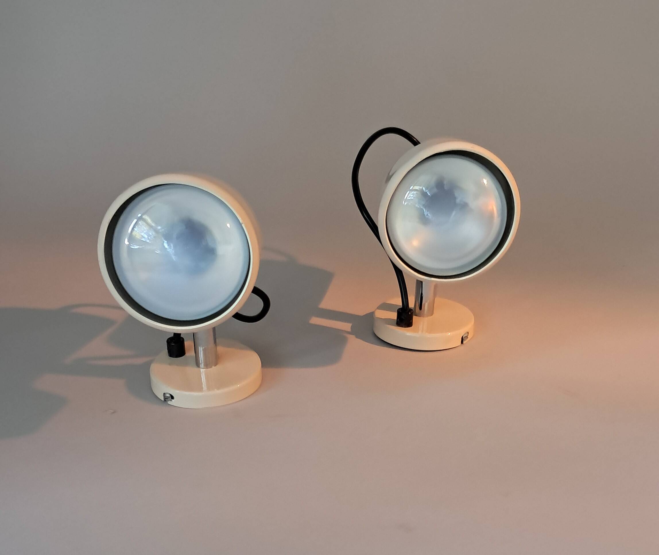 Pair of 1970 wall lights in beige lacquered aluminum.