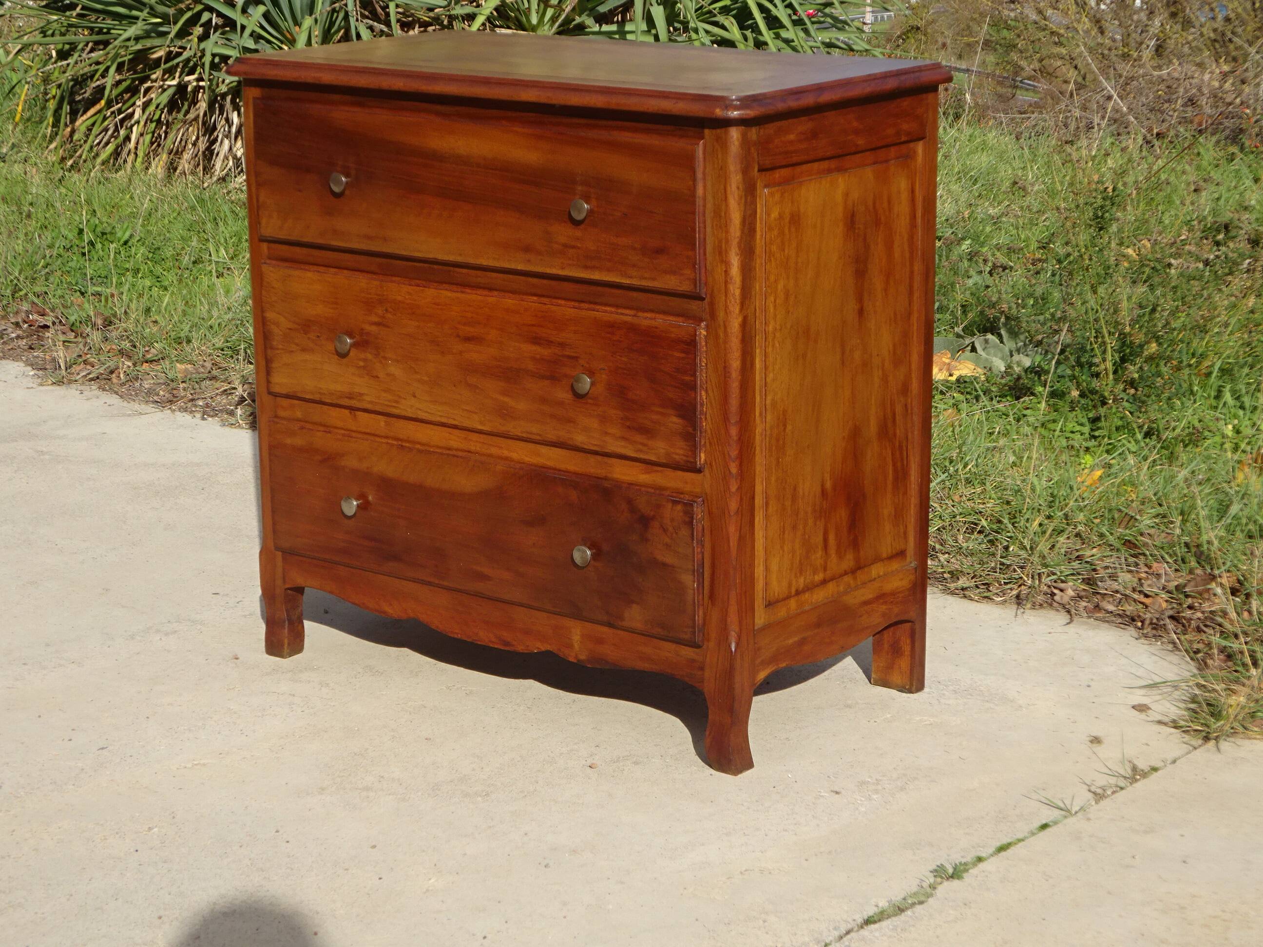 Simple walnut chest of drawers