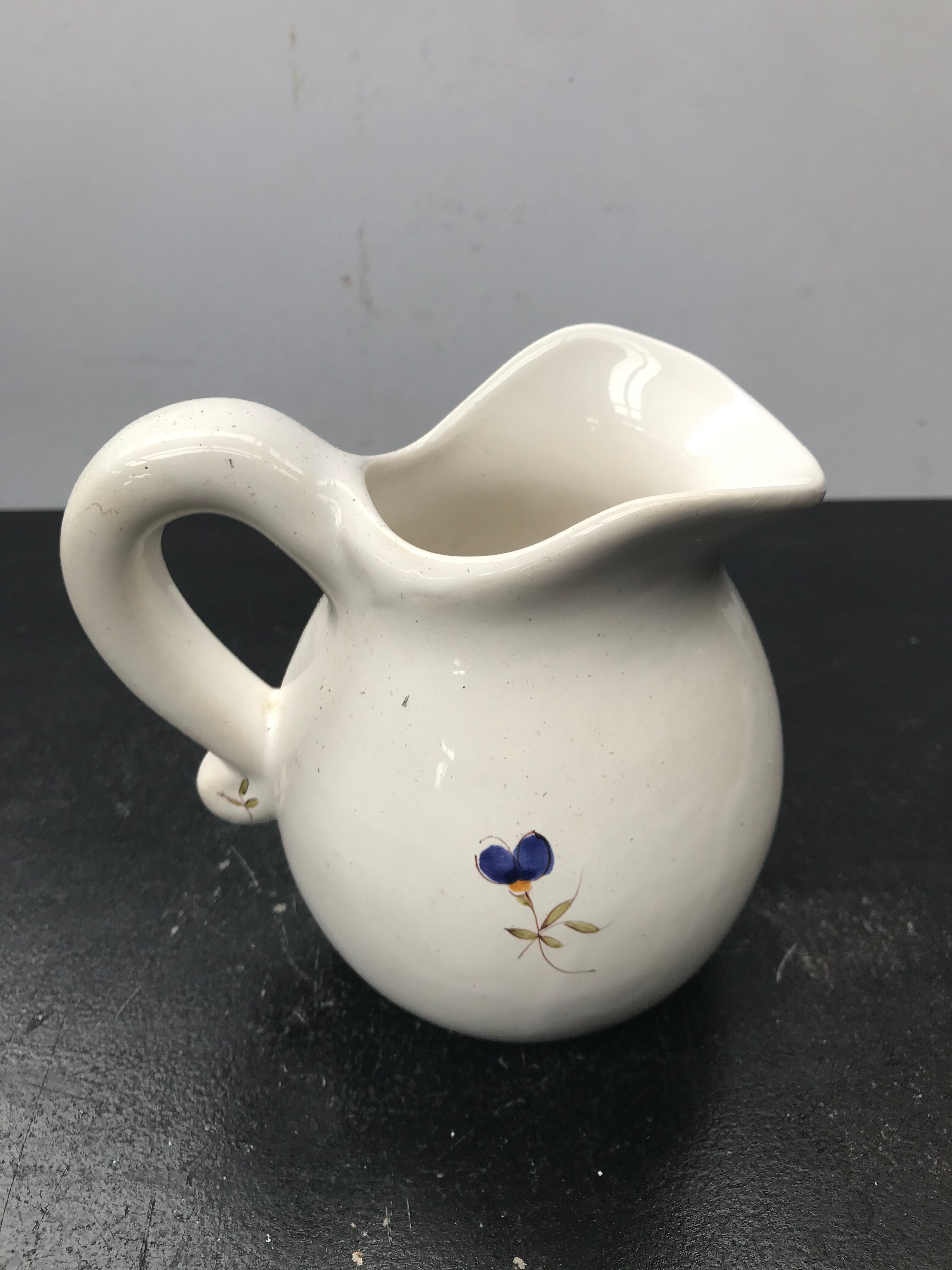 Former pitcher Vallauris ceramics white drawing vintage flowers