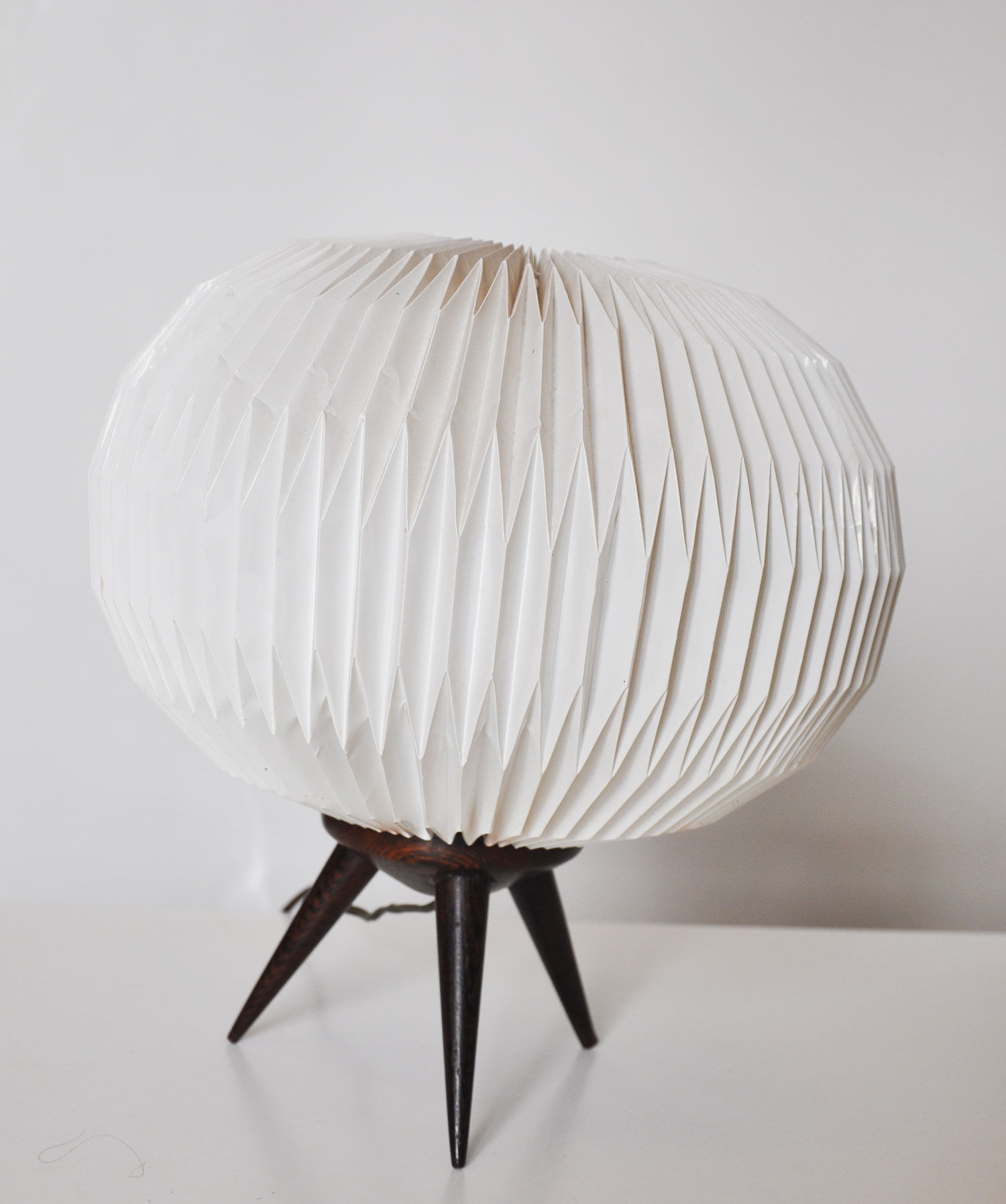 The klint tripod lamp