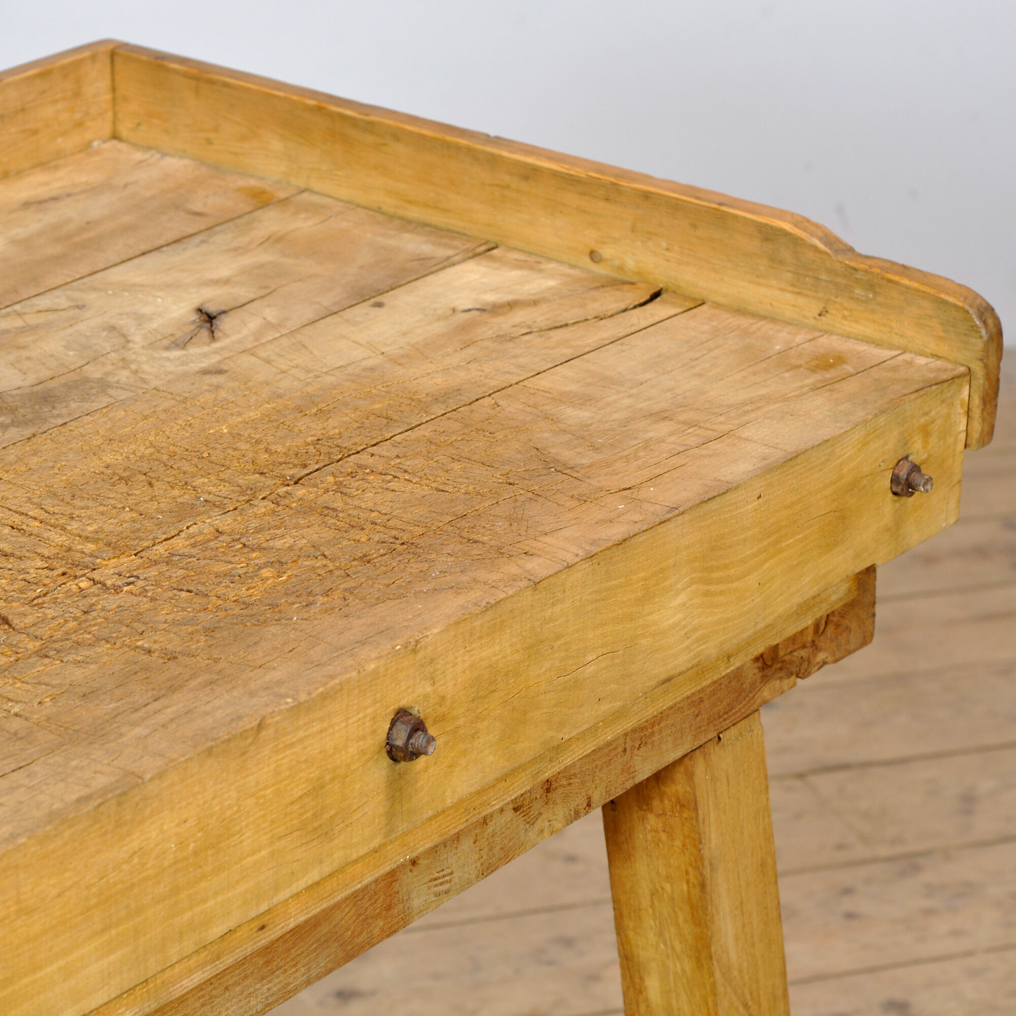 Petite table de travail, vers 1960