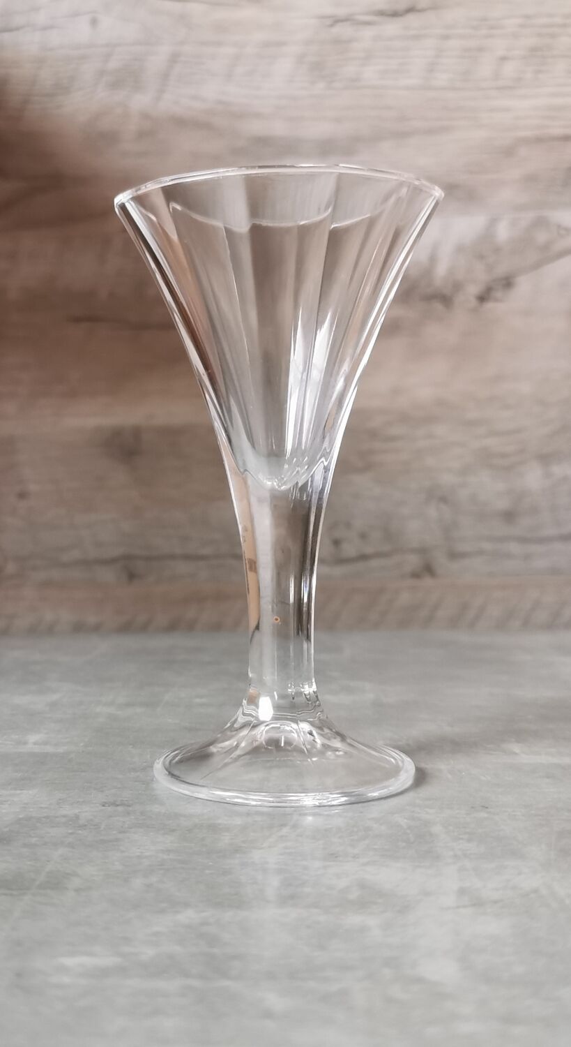 Durand Monceaux crystal liqueur glasses