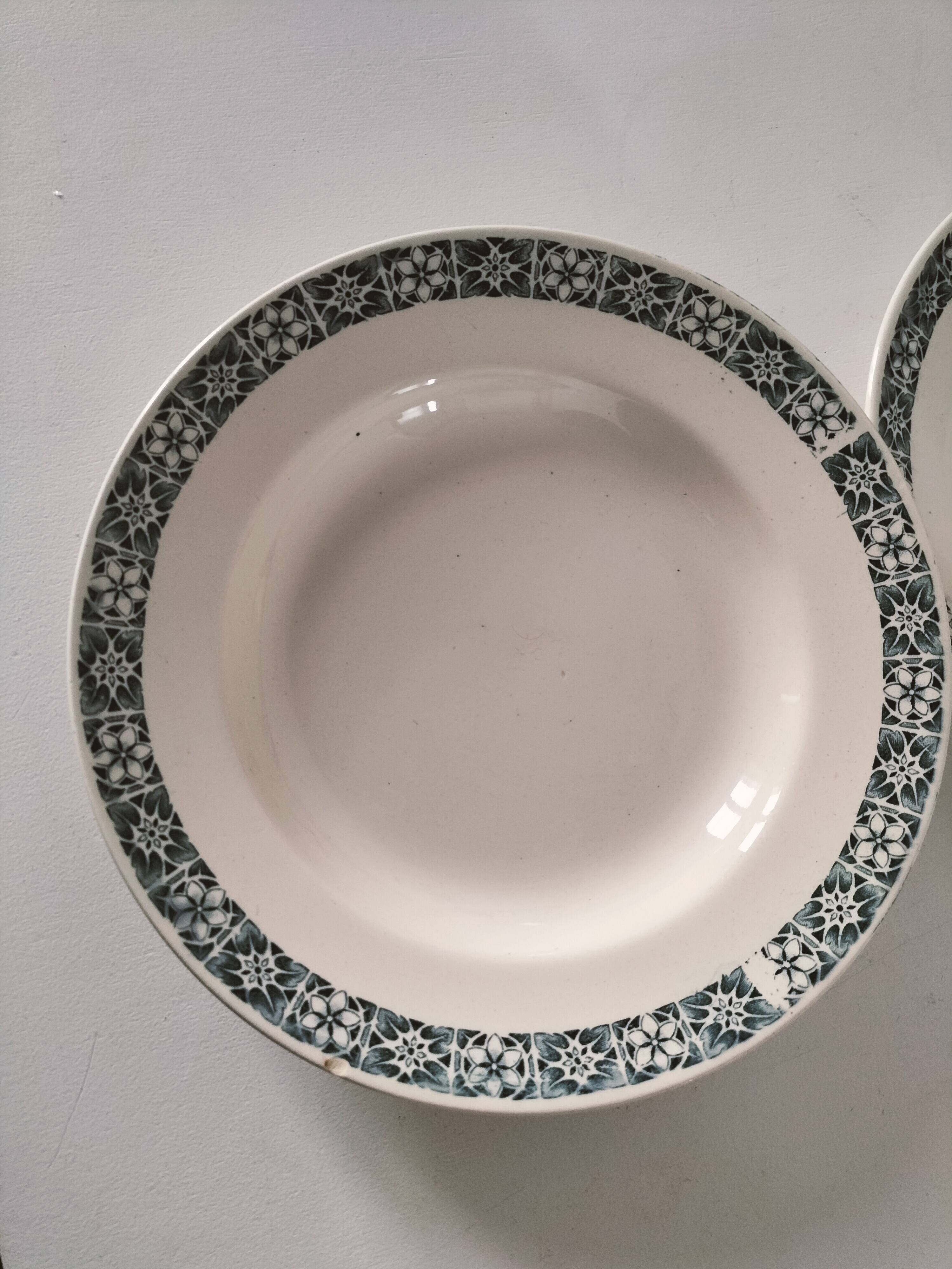 Trio of plates (2 soup plates, 1 dinner plate) Longchamp René, duck egg blue decoration