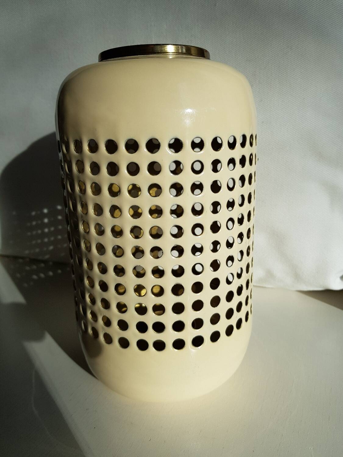 Photophore lanterne arrondie en métal beige