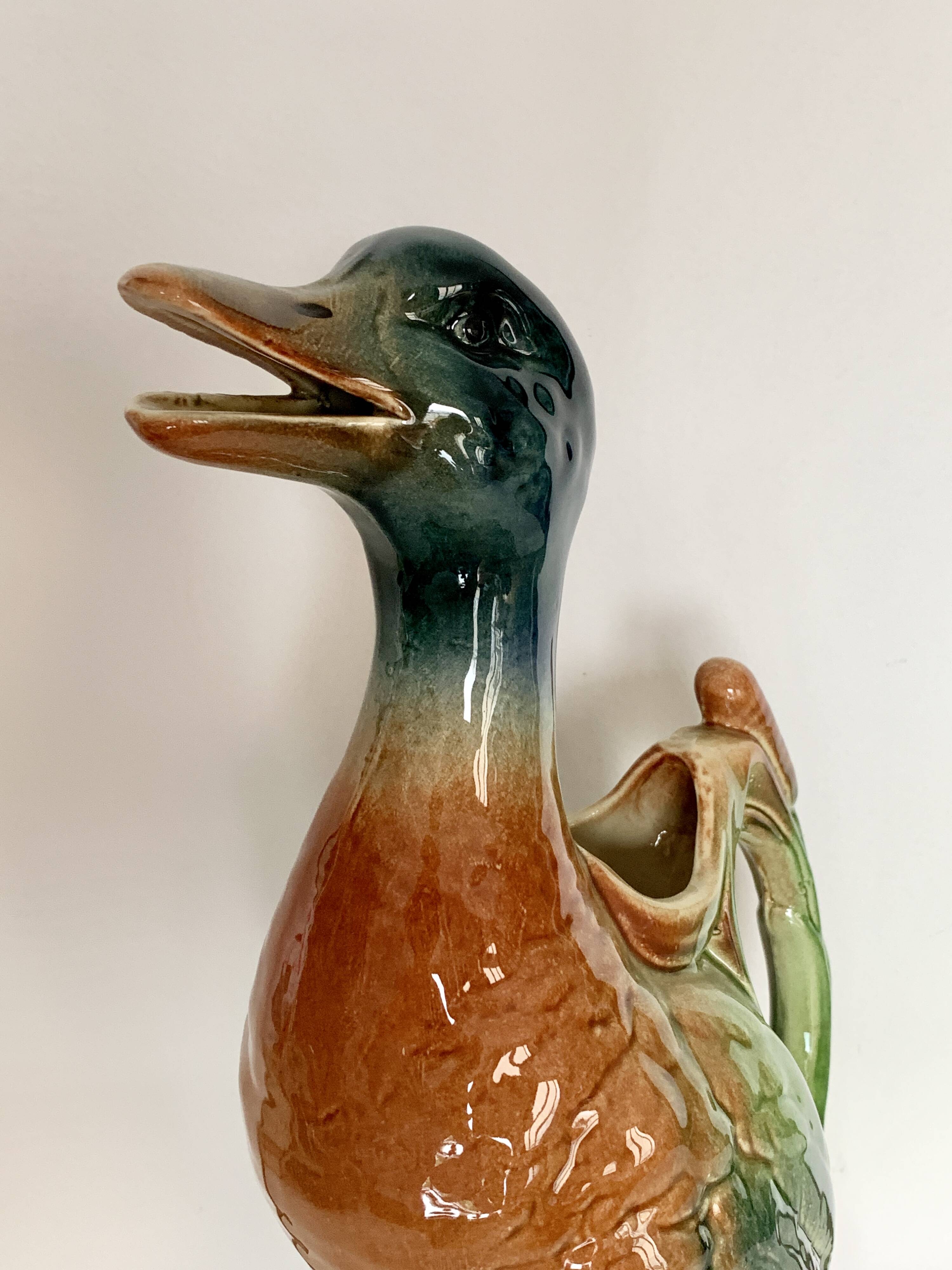 Pichet canard en barbotine de Saint-Clément