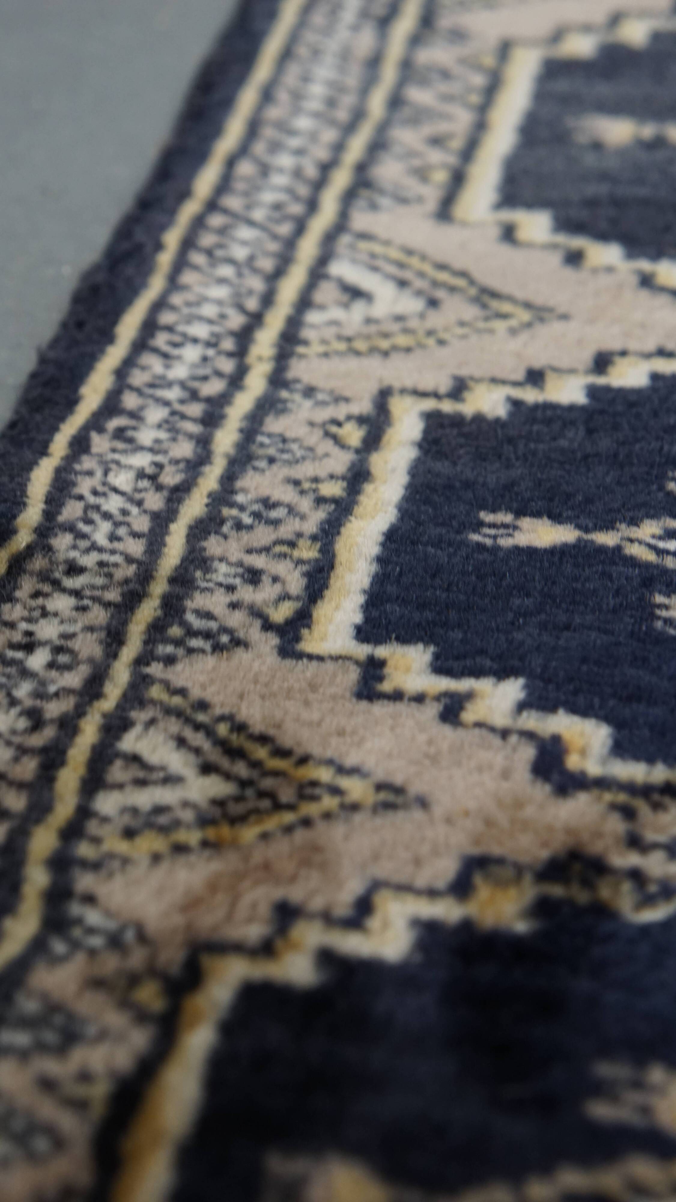 Rug/Runner in Blue and Beige Tones – 71x32 cm