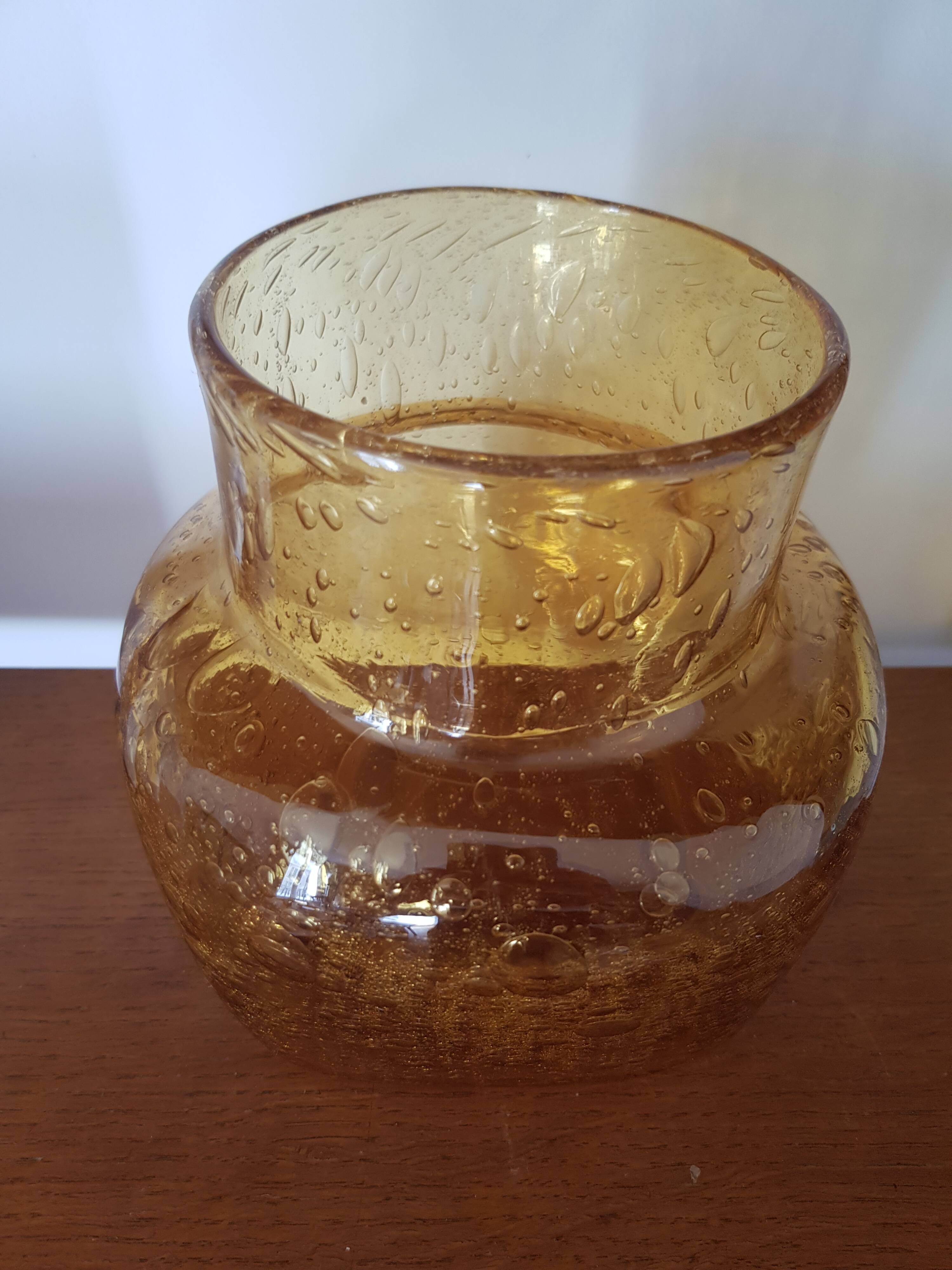 Vase en verre vintage