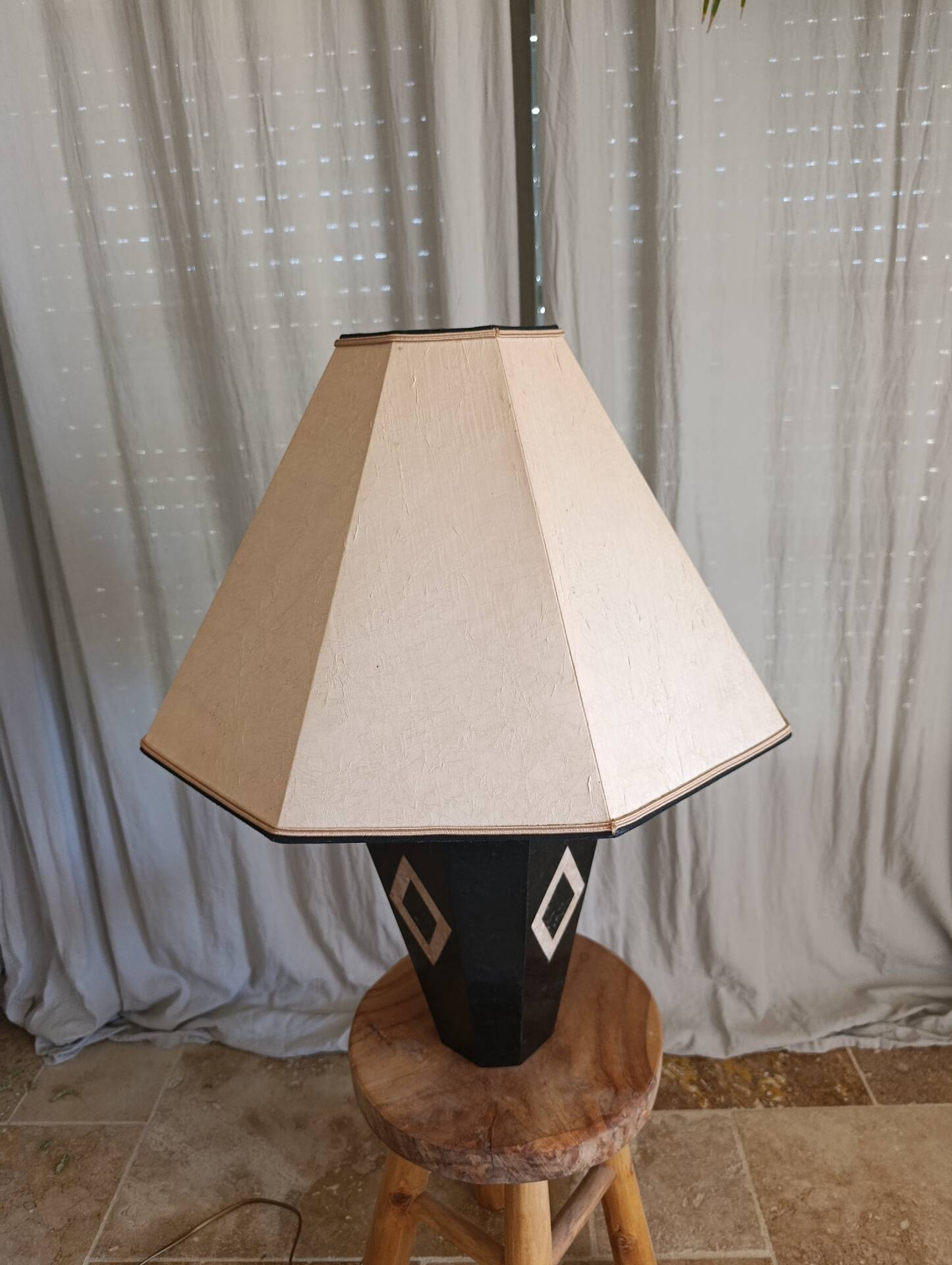 Vintage table lamp in black marble and mother-of-pearl - 70s/80s - Hollywood