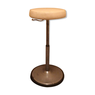 Mirima stool