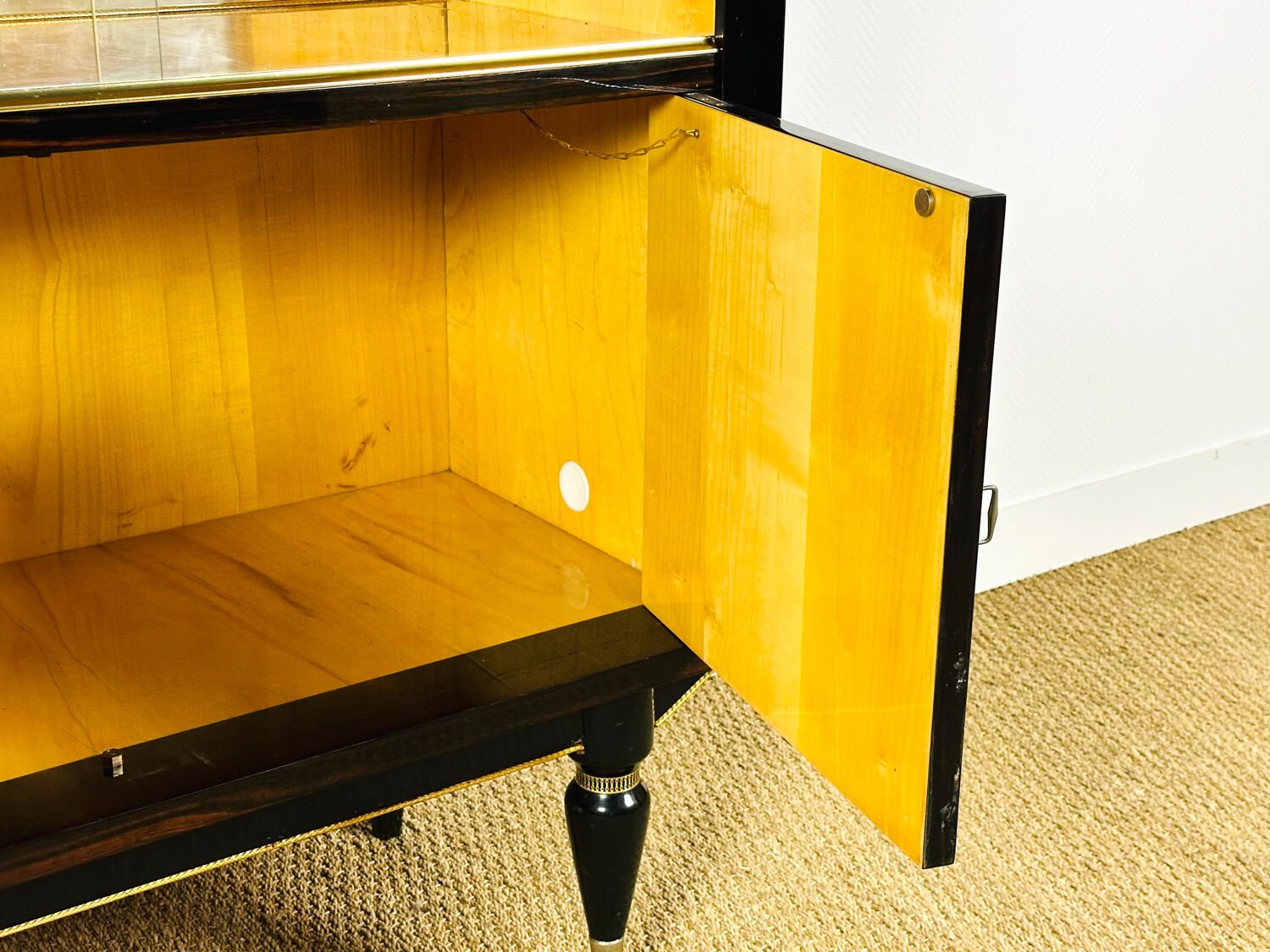 Vitrine Art déco en ébène de macassar 1940