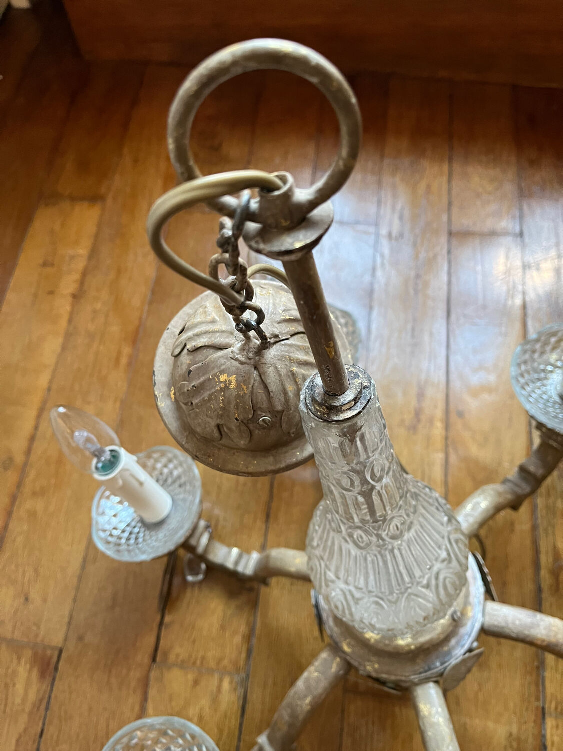 Lustre with patina, pendants and candle holders