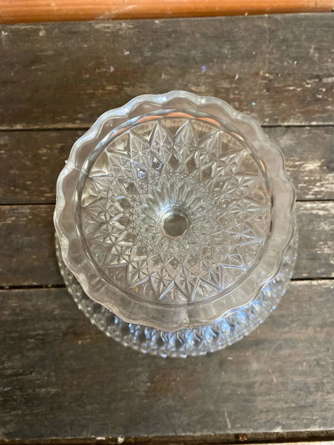 Coupe à Fruits Ancienne En Verre Moulé Décor Étoiles Vintage