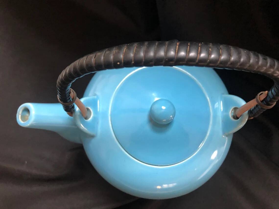 Chinese style teapot in azure blue enameled porcelain work from the 60s and 70s