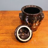 Vaso container, laccato black decorated in gold, France 1970s, in ottimo stato.