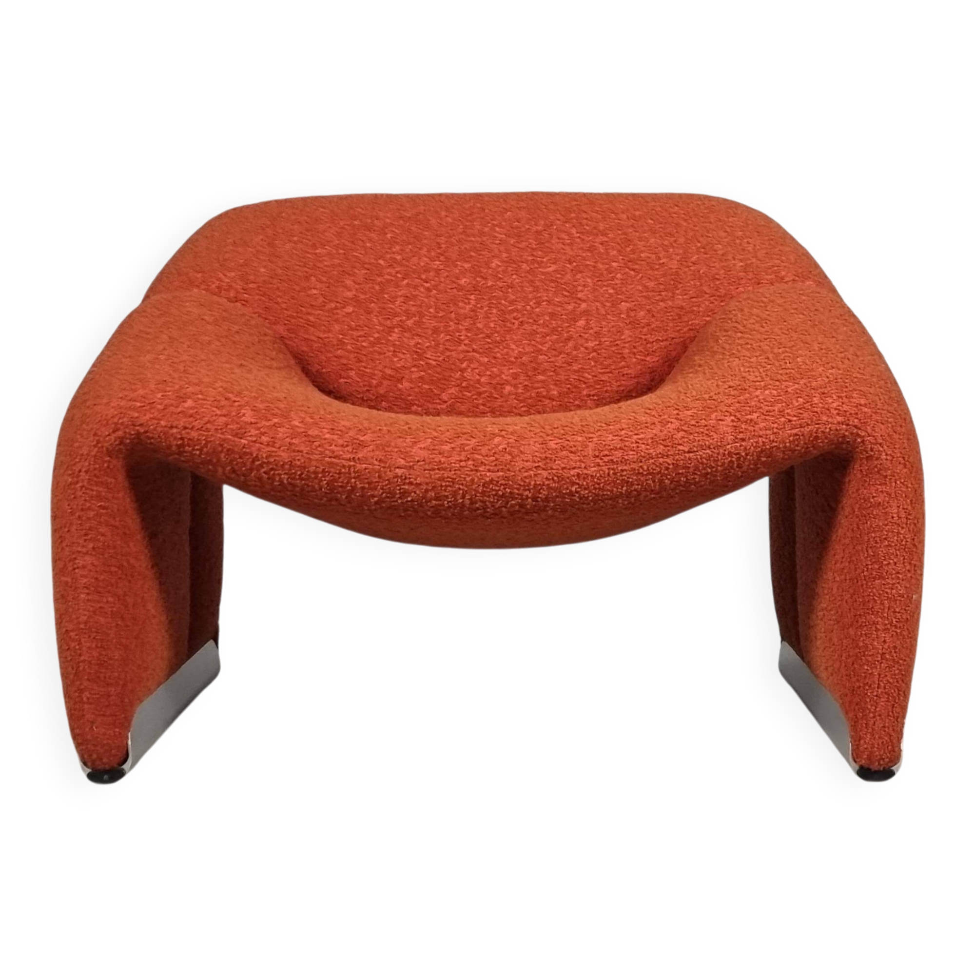 F598 Groovy 'M' chaise in orange/red bouclette by Pierre Paulin for Artifort, 1980