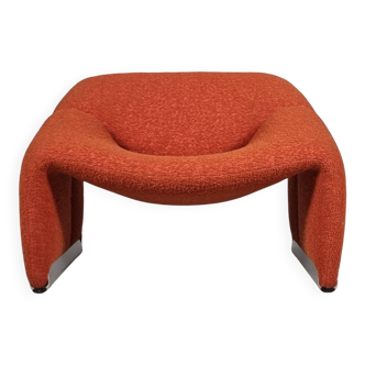 F598 Groovy 'M' chaise in orange/red bouclette by Pierre Paulin for Artifort, 1980