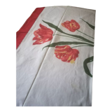 White tablecloth tulip patterns