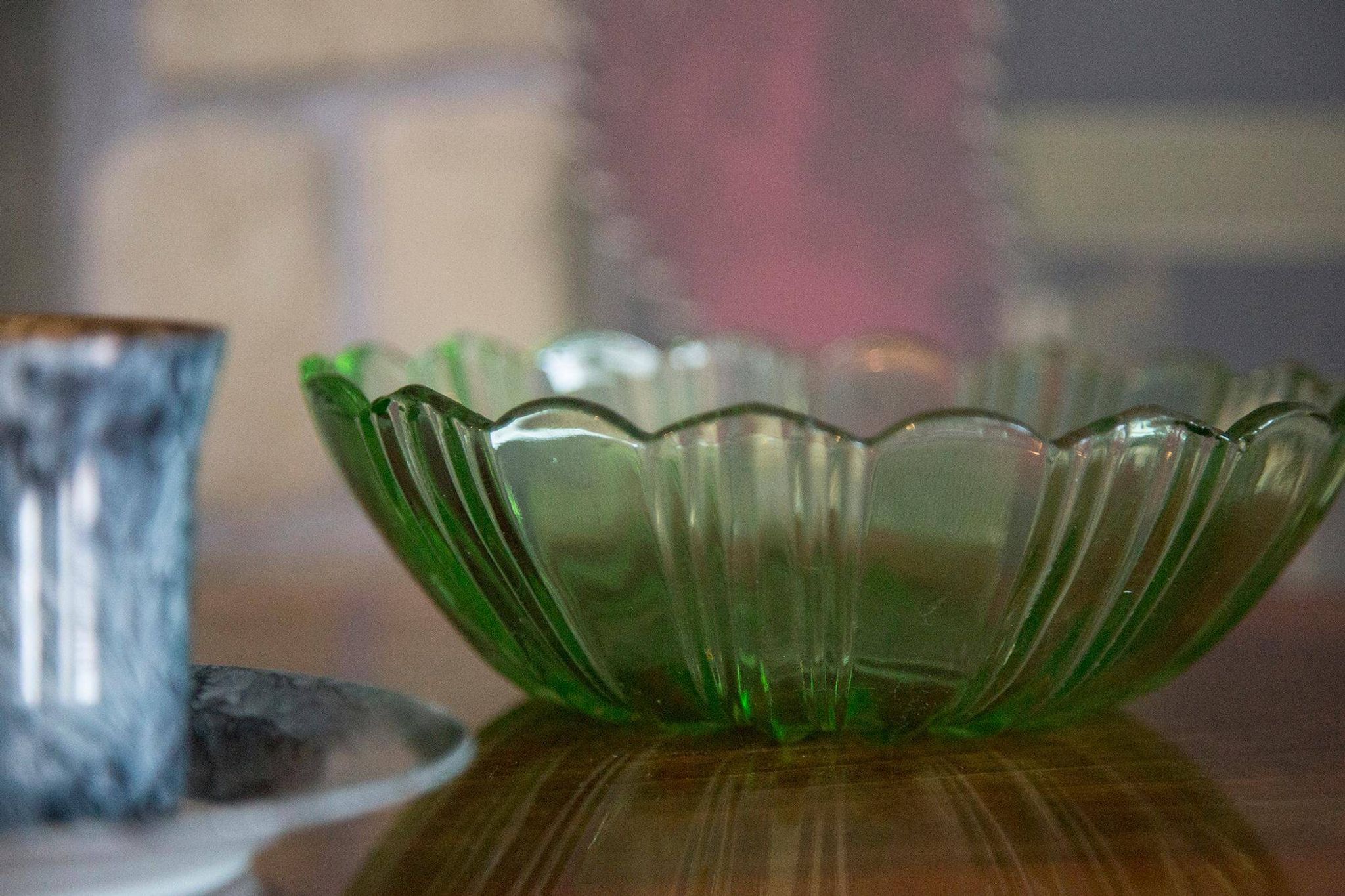 Vintage green decorative plate with flowers from the mid-century, Italy, 1960s.