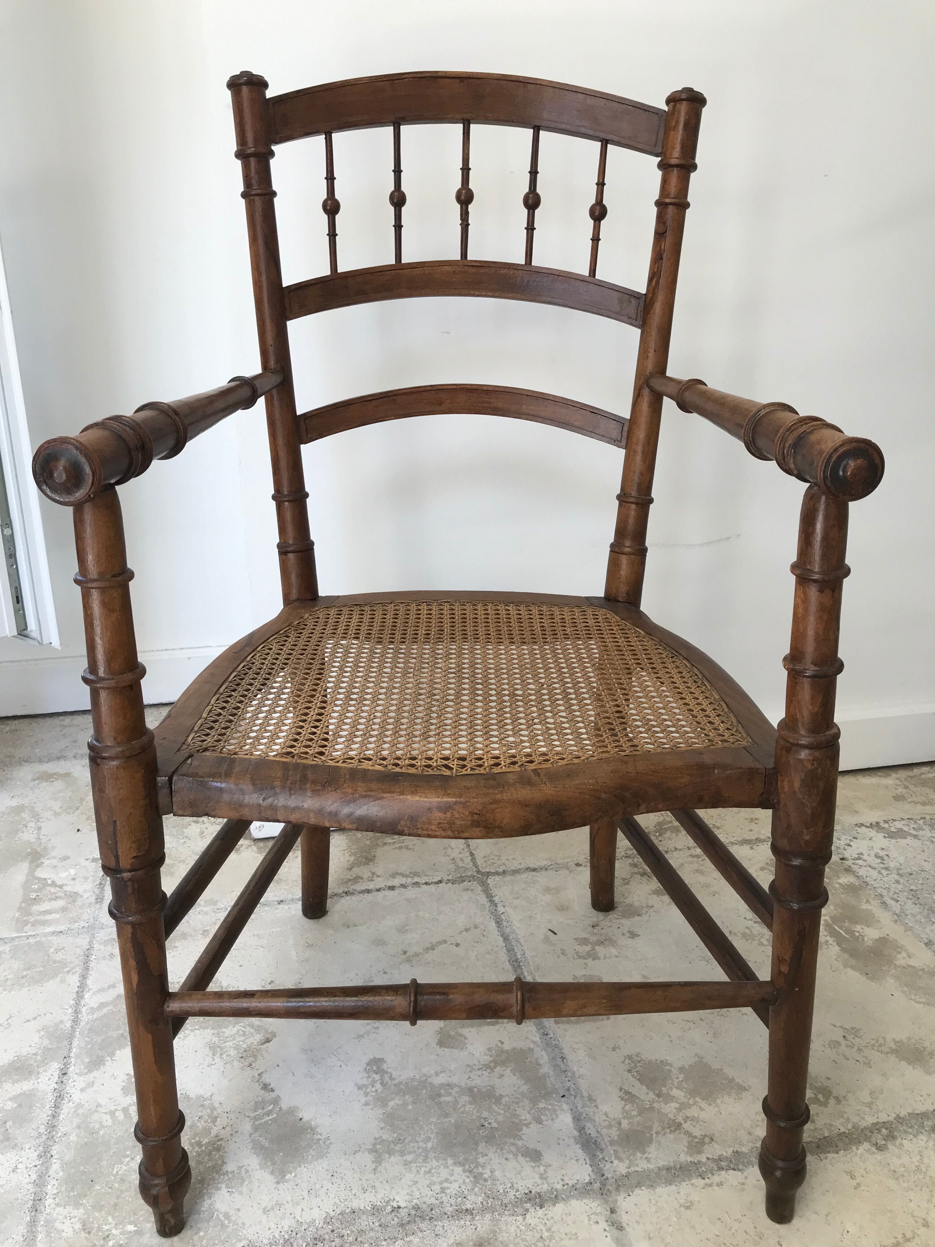 Canned armchair Art & Craft