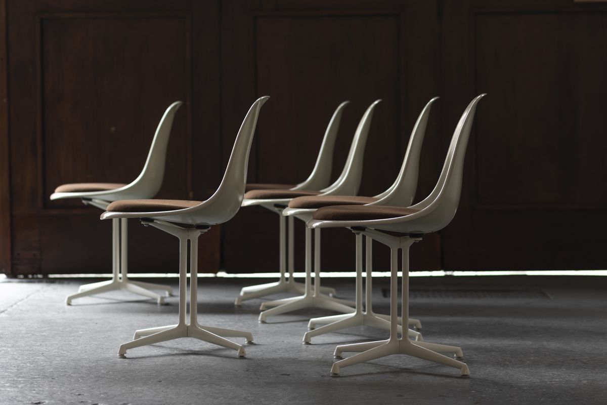 Set of 6 dining chairs 'La Fonda' designed by Charles & Ray Eames for Herman Miller