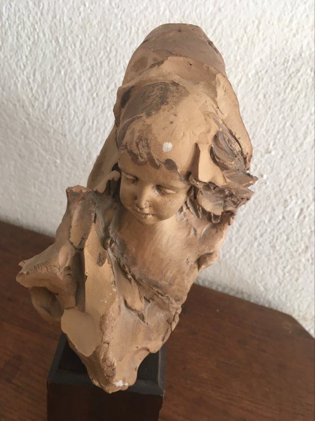 Terracotta statue by Nico Venzo