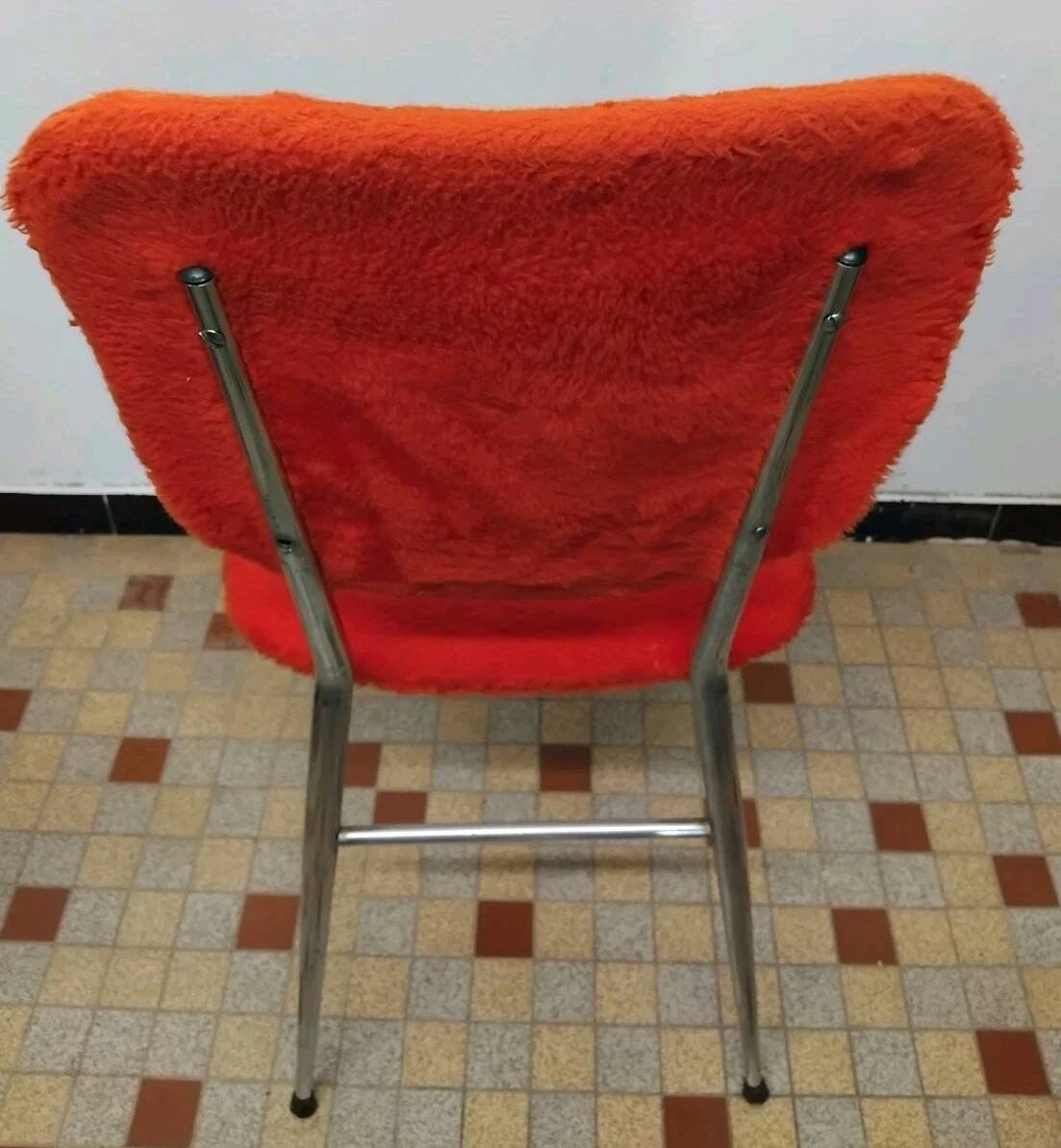 Lot de 4 anciennes chaises en tissus moumoute année 60 vintage