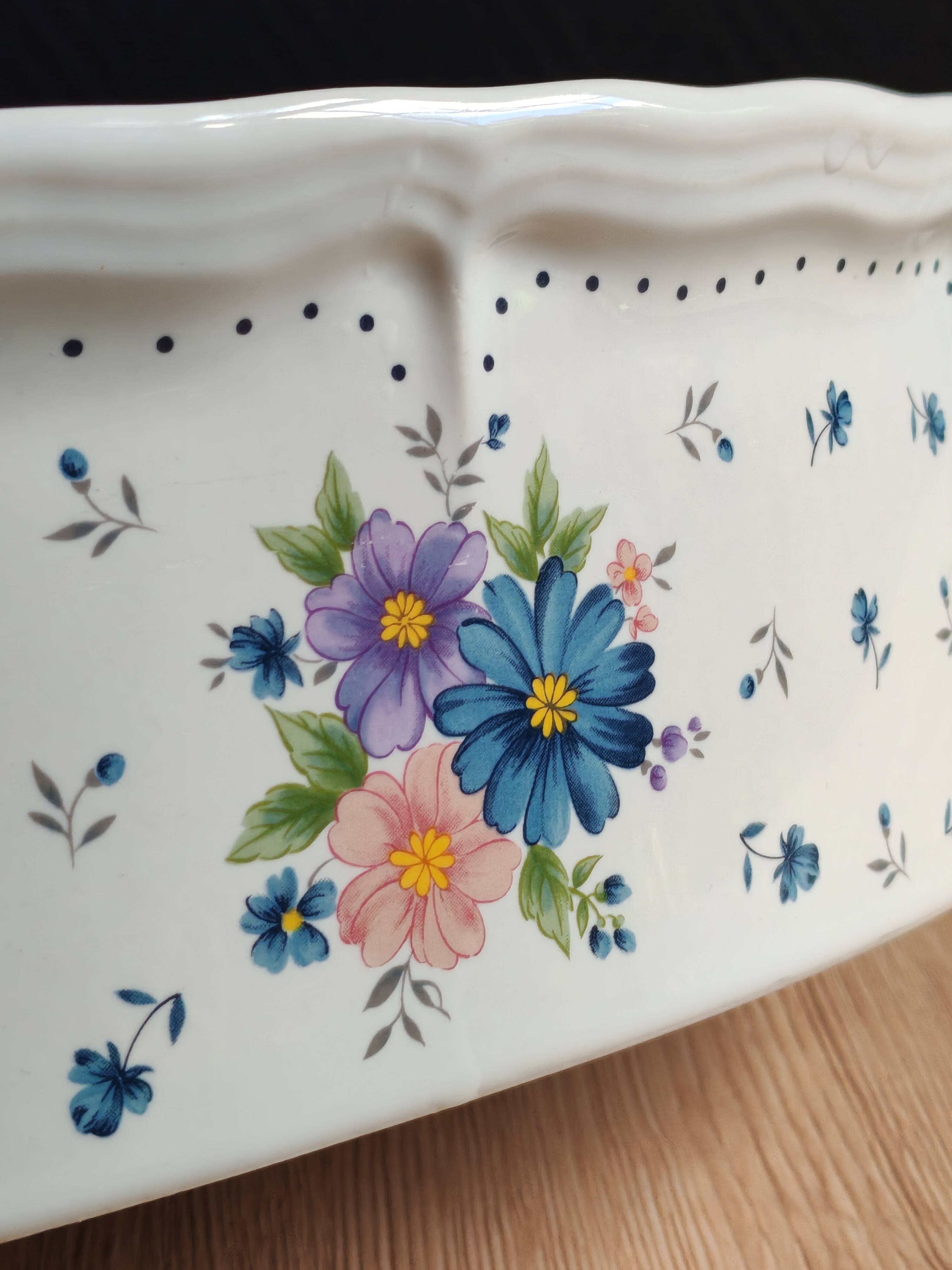 Oval floral stoneware terrine — Provincial Bouquet JMP Marketing Japan