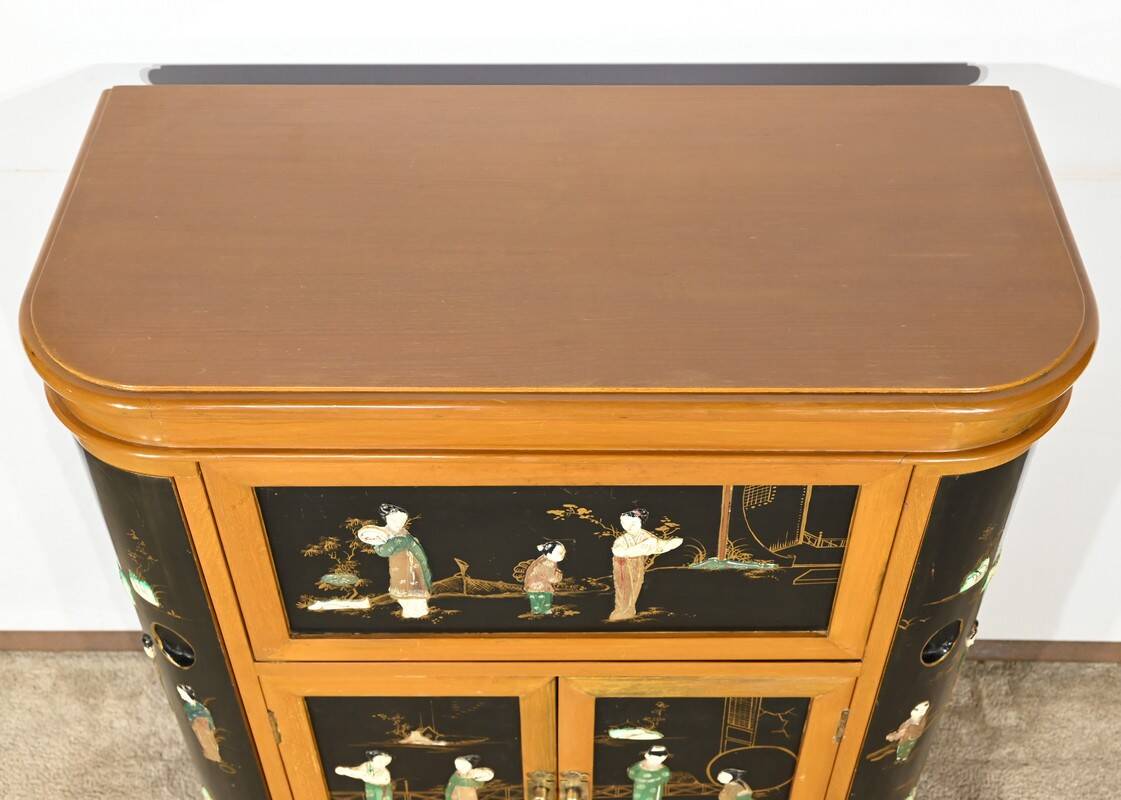 Asian Liquor Cabinet in Lacquered Wood, China – 1950