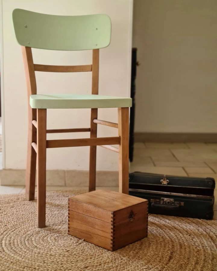 Antique bistro chair pimpée