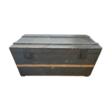 Vintage trunk wood Algeria