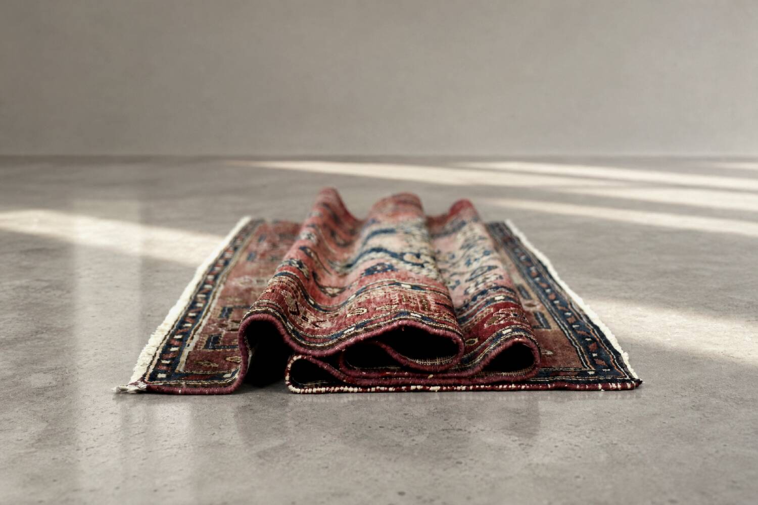 Vintage Hand-Woven Middle Eastern Oriental Hamadan Kamse Rug, 1960s