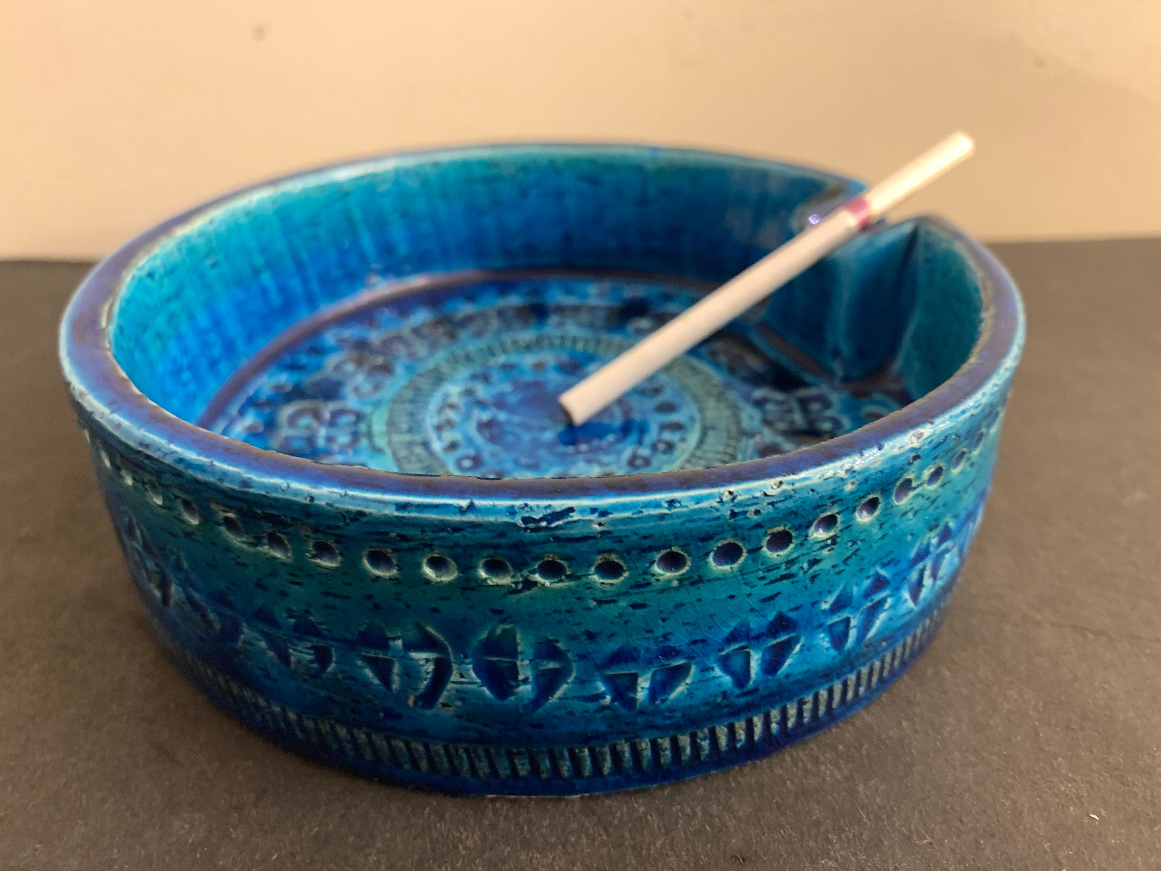 Italian blue ceramic ashtray, design Aldo Londi for Bitossi, 1960