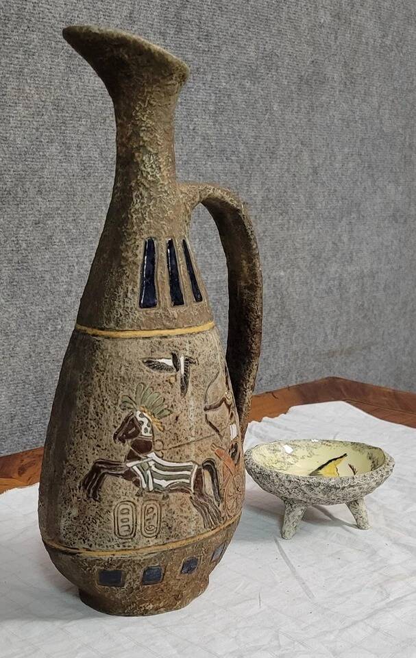 Atelier Garnier pottery: large pitcher with Lascaux decorations + André bowl