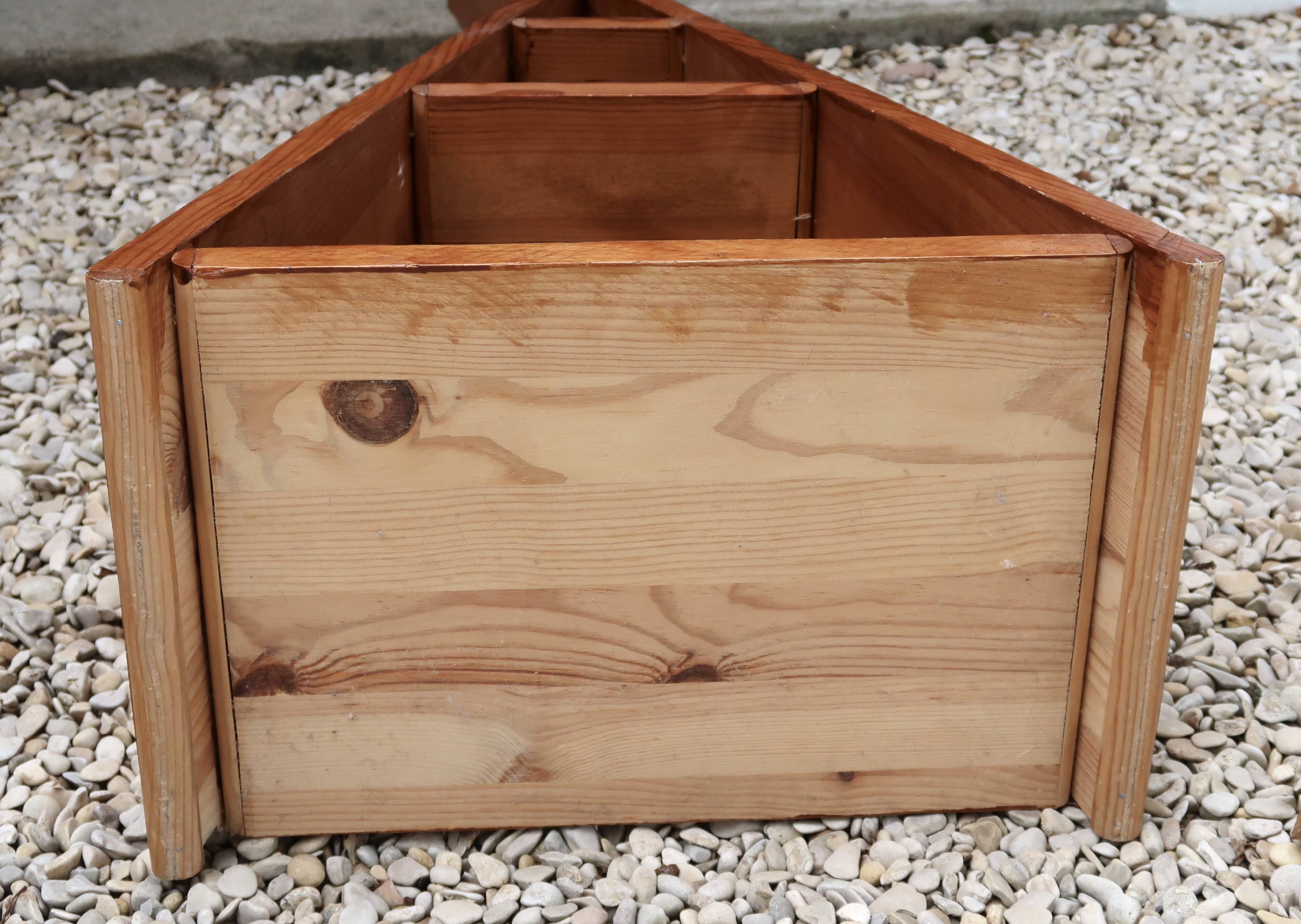 Etagère bibliothèque ou chevet en bois de pin, années 70