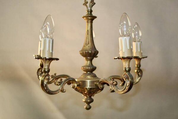 Lustre en bronze à 5 bras et sa paire d'appliques à 2 feux