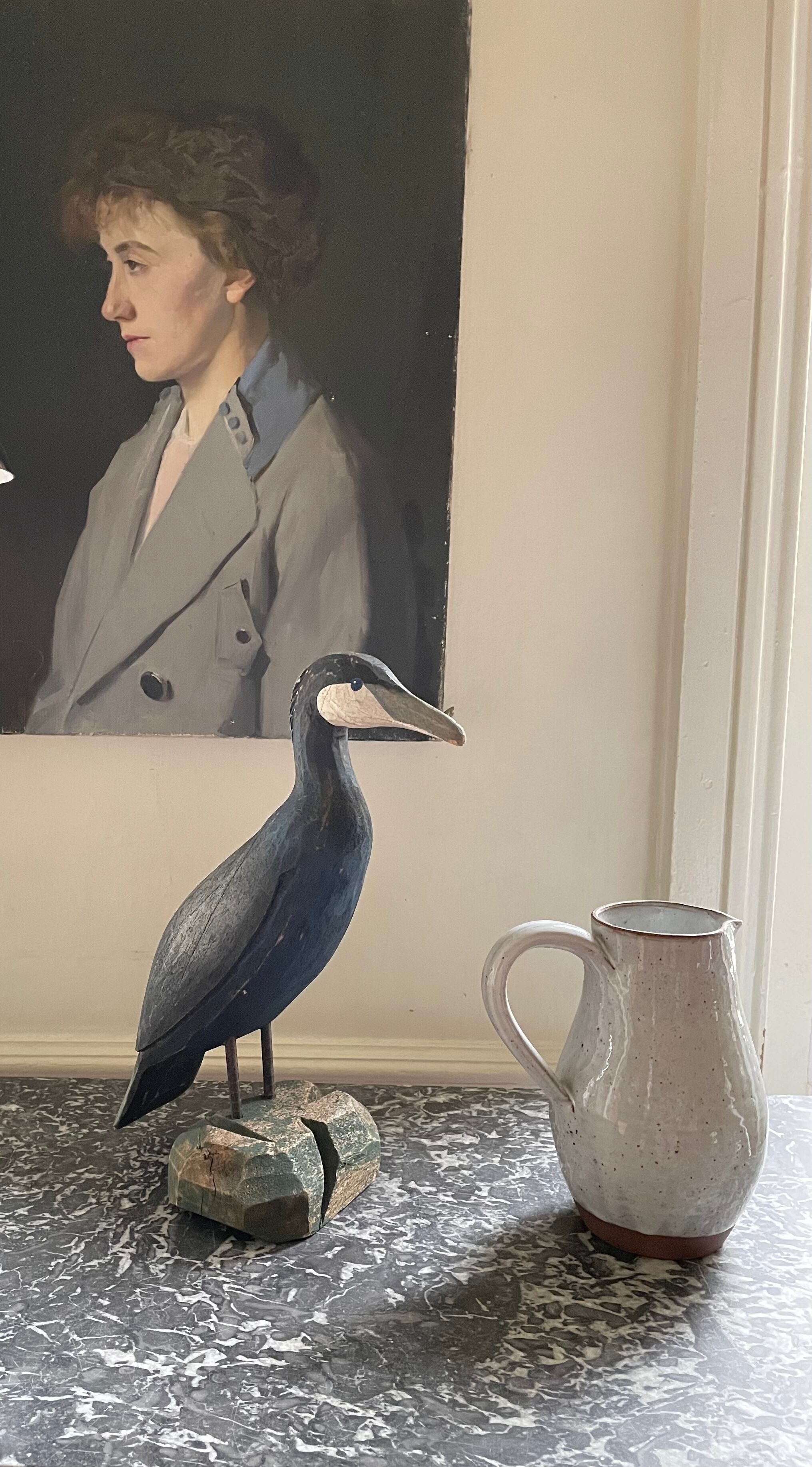 Sandstone pitcher of st amand en puisaye (roger jacques)