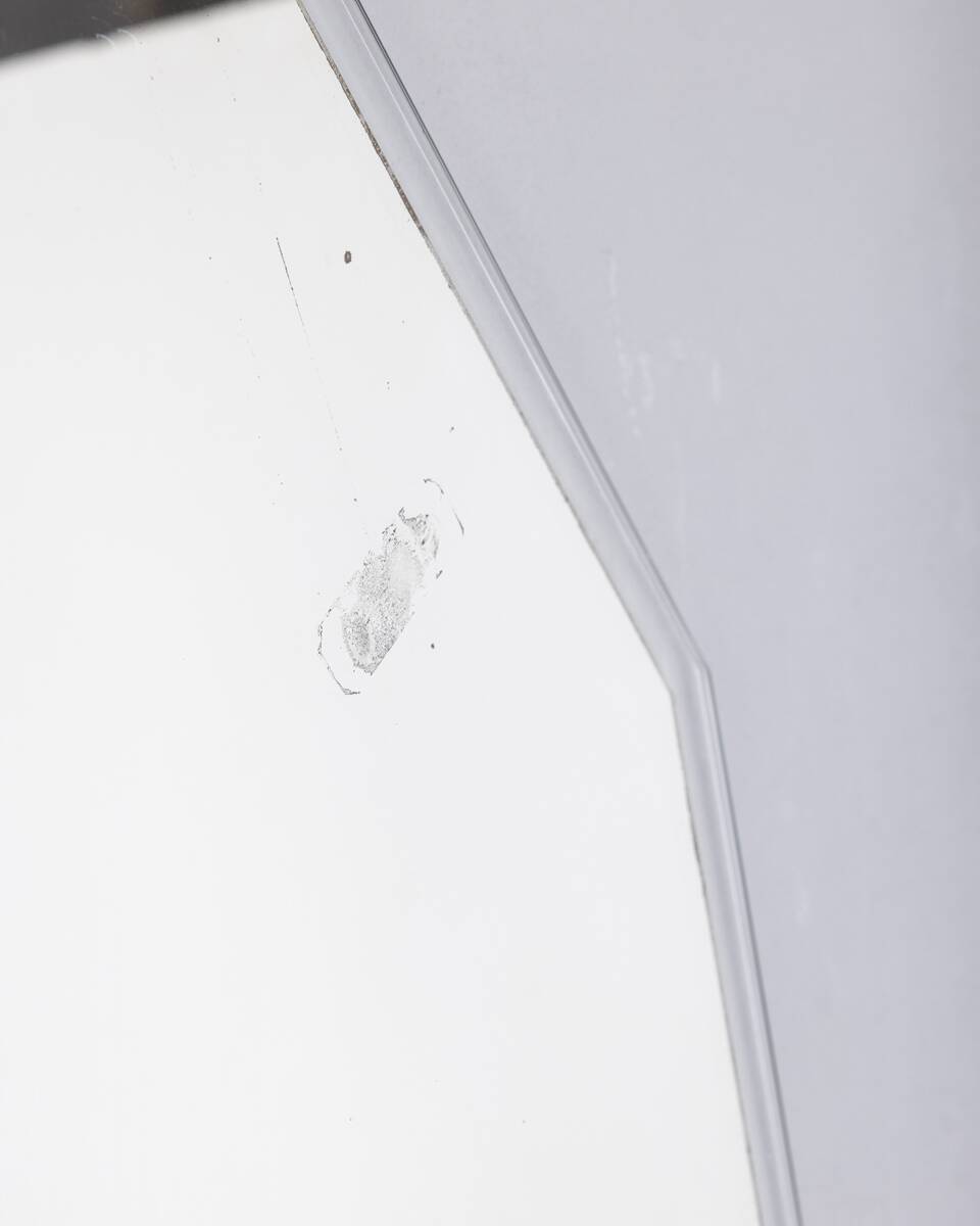 Vintage 1960s Italian-design glass teardrop wall mirror