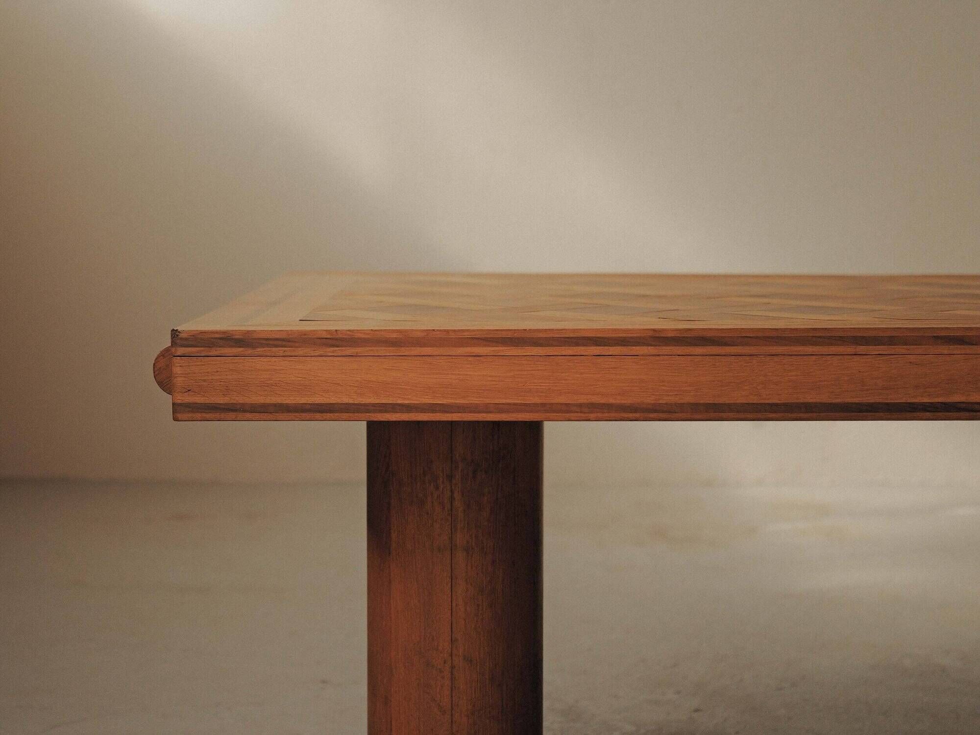 Art Deco table in oak and walnut with marquetry decoration, circa 1940.
