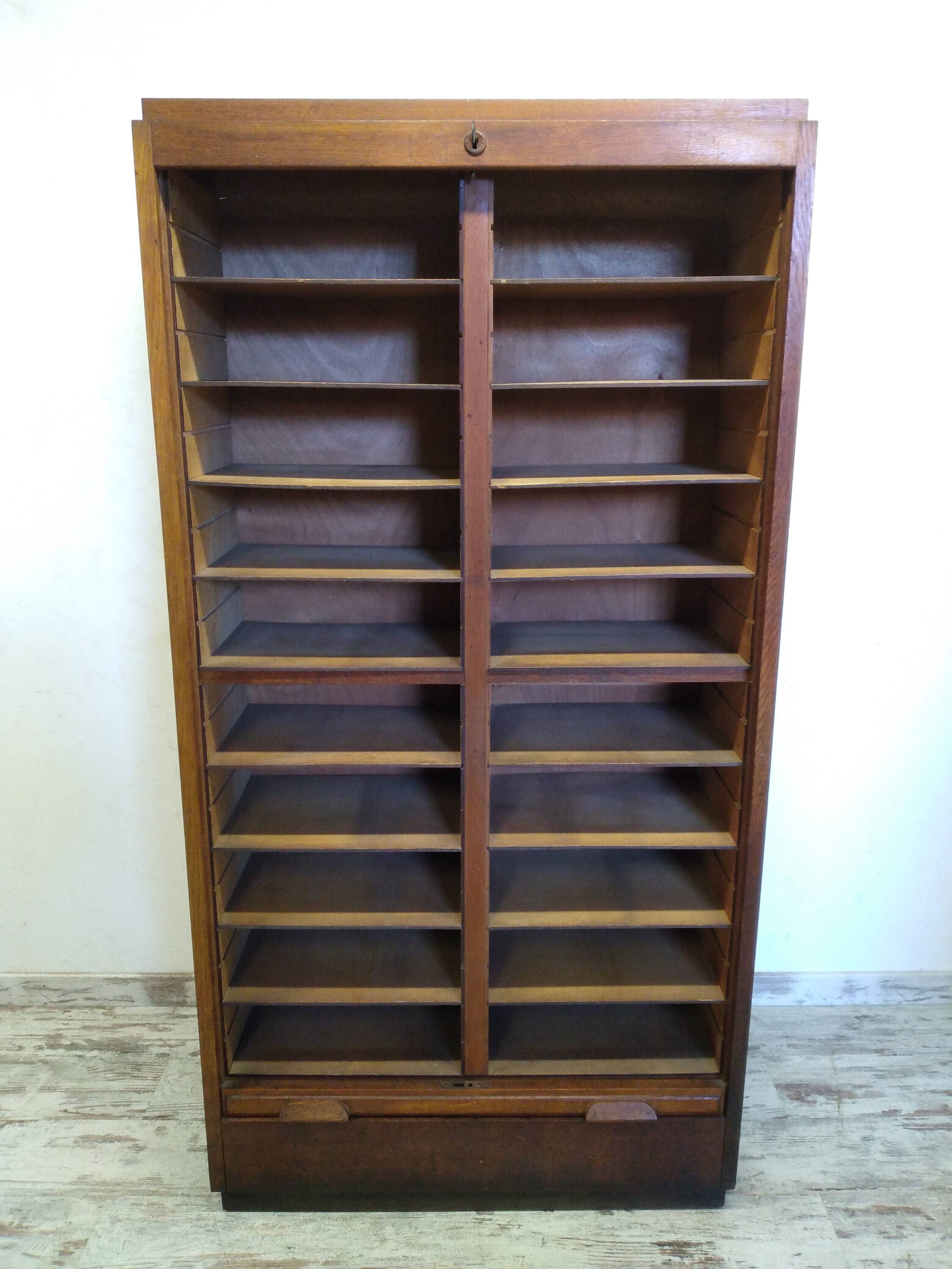 Old curtain binder