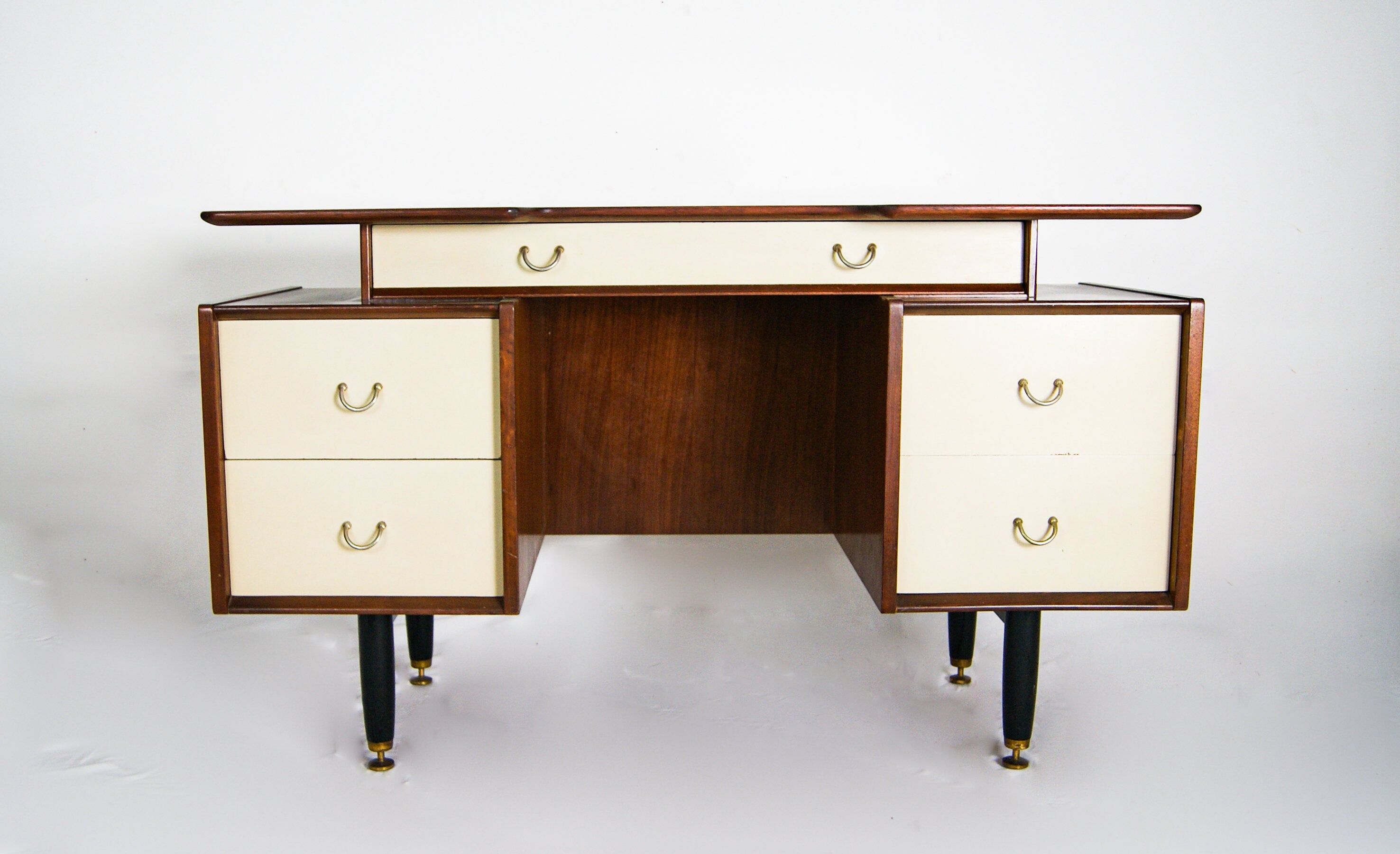 Bureau en teck 1950s G Plan par E Gomme