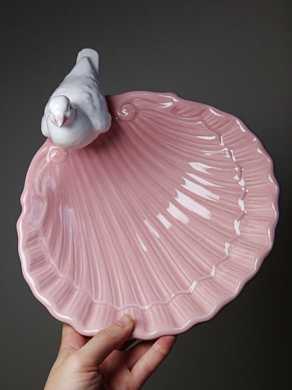 Decorative bowl, vintage Italian earthenware empty pocket with shell and dove